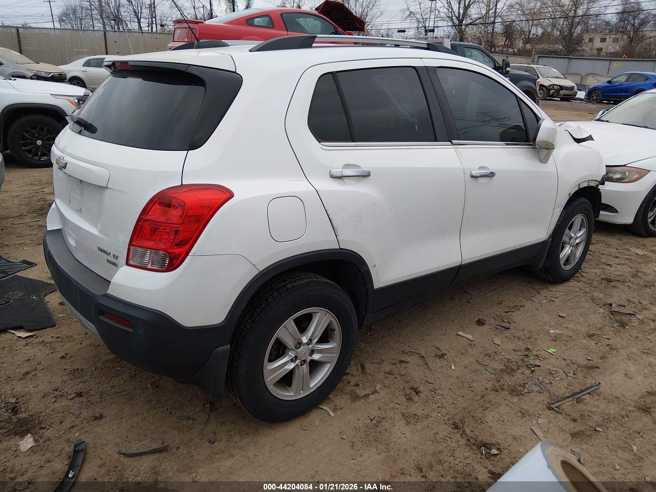 CHEVROLET TRAX image 4