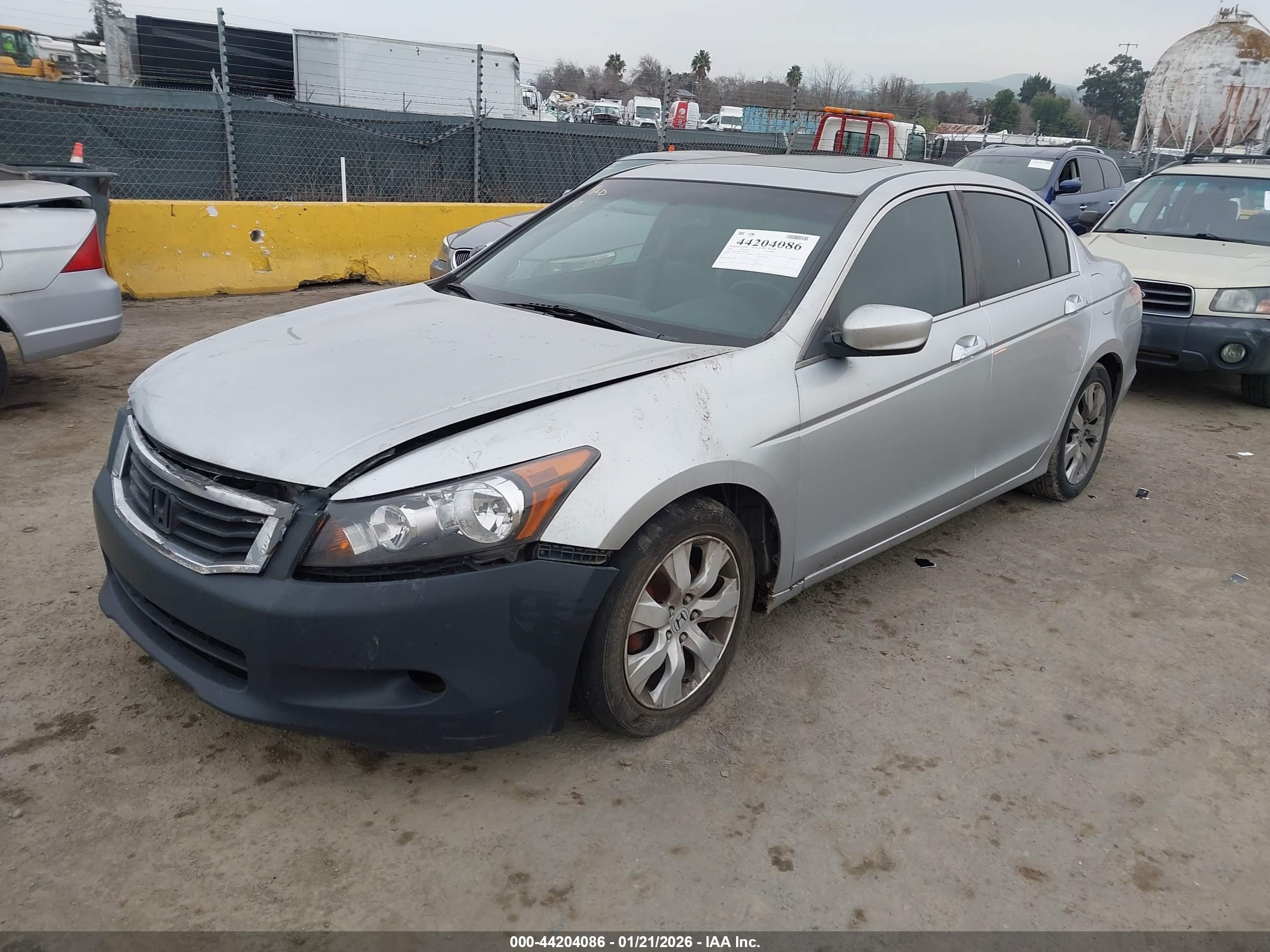 HONDA ACCORD image 2
