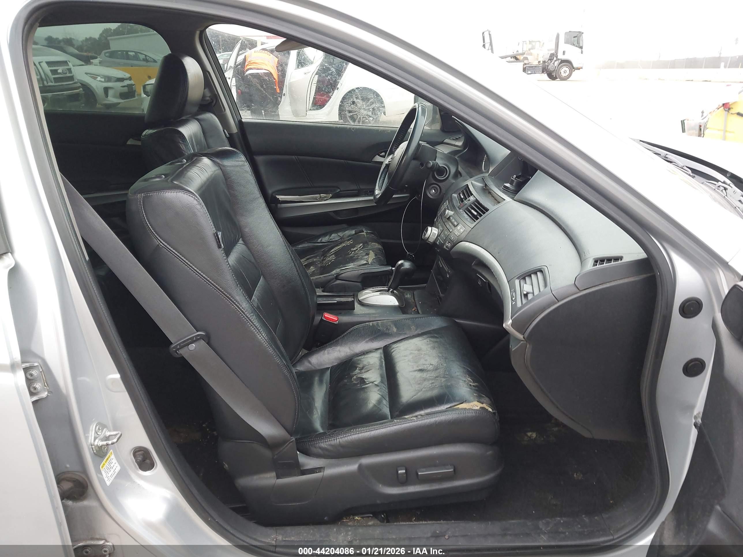 HONDA ACCORD image 5