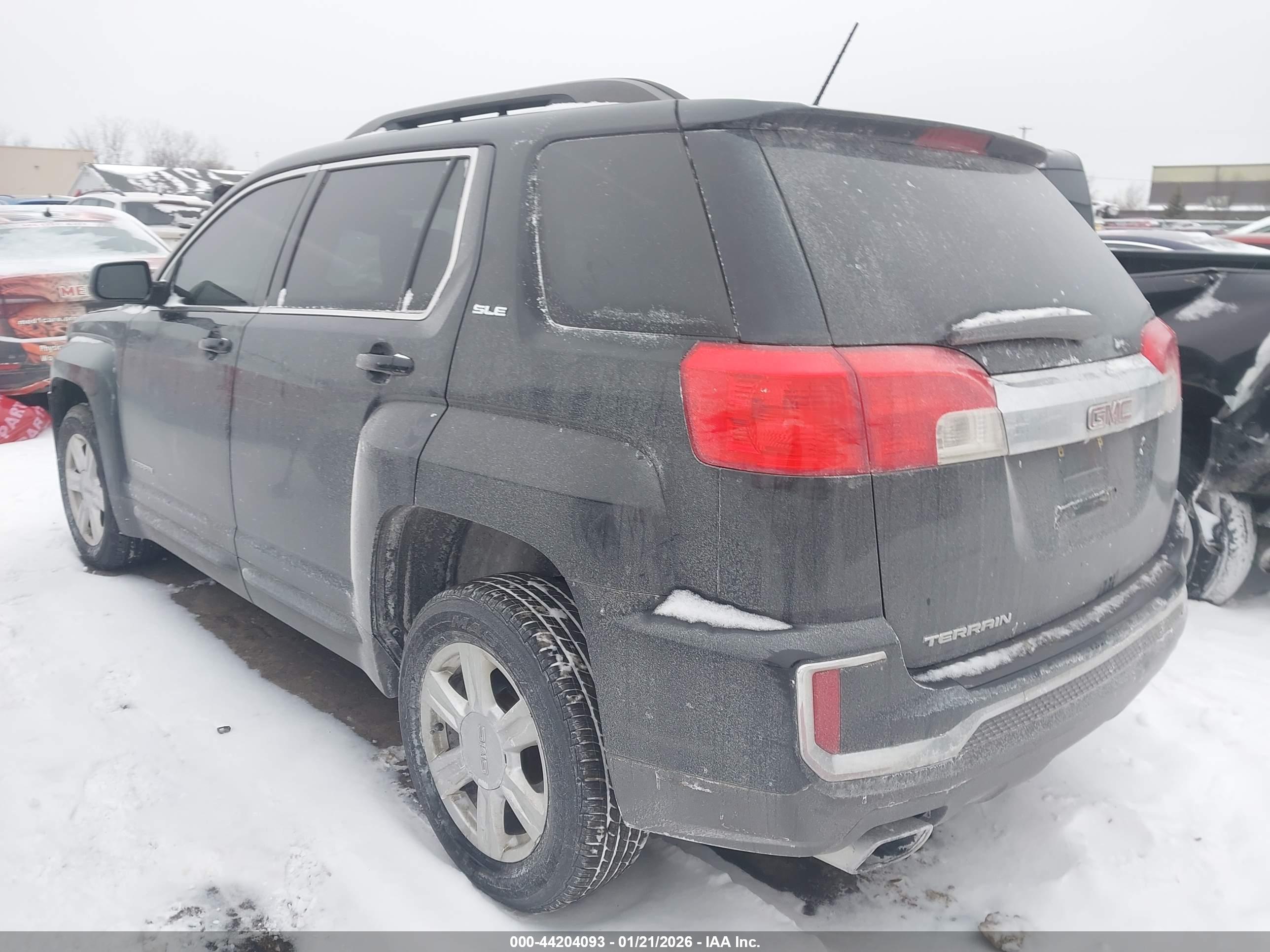 GMC TERRAIN image 3