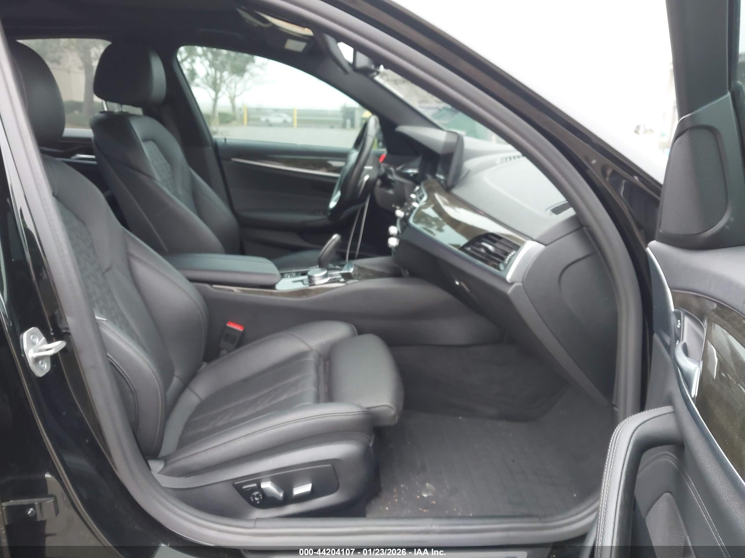 BMW 530 image 5