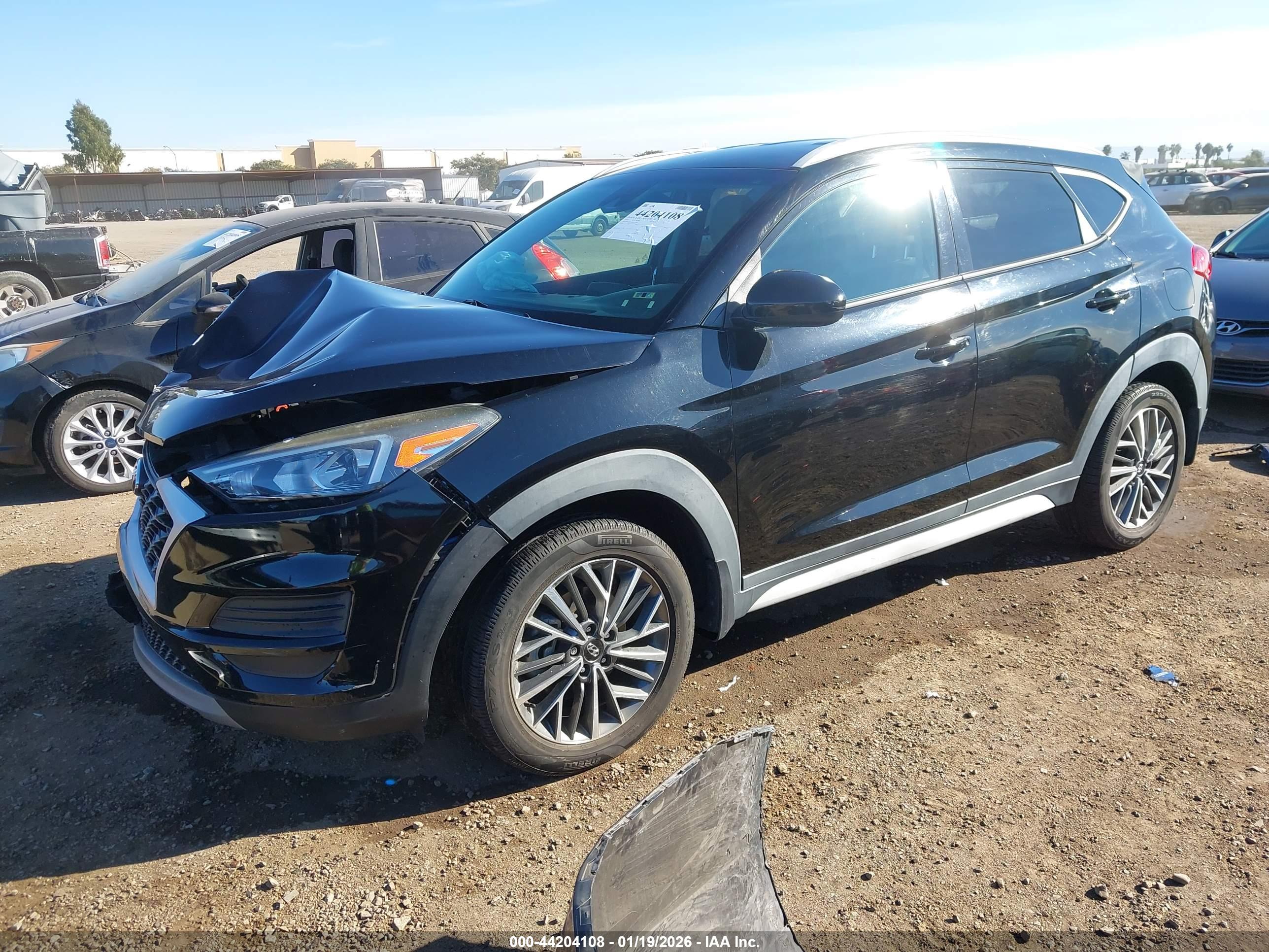 HYUNDAI TUCSON image 2