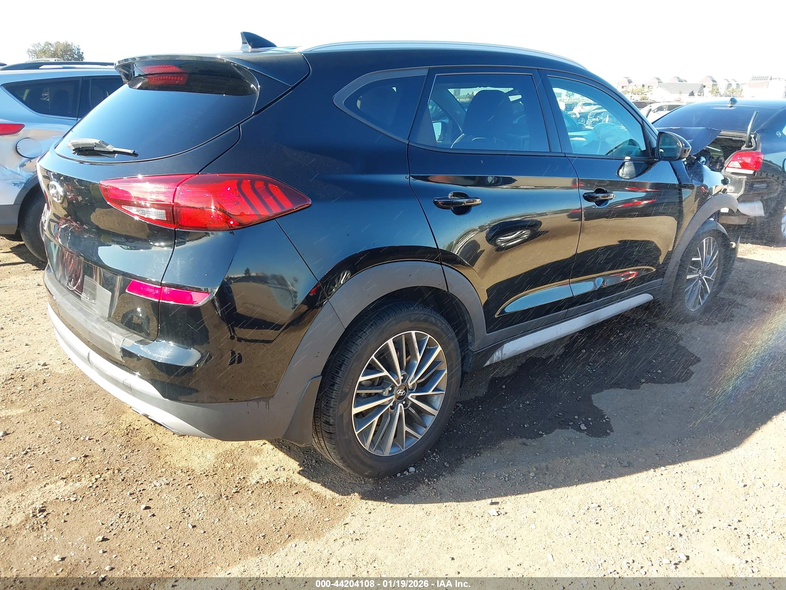 HYUNDAI TUCSON image 4