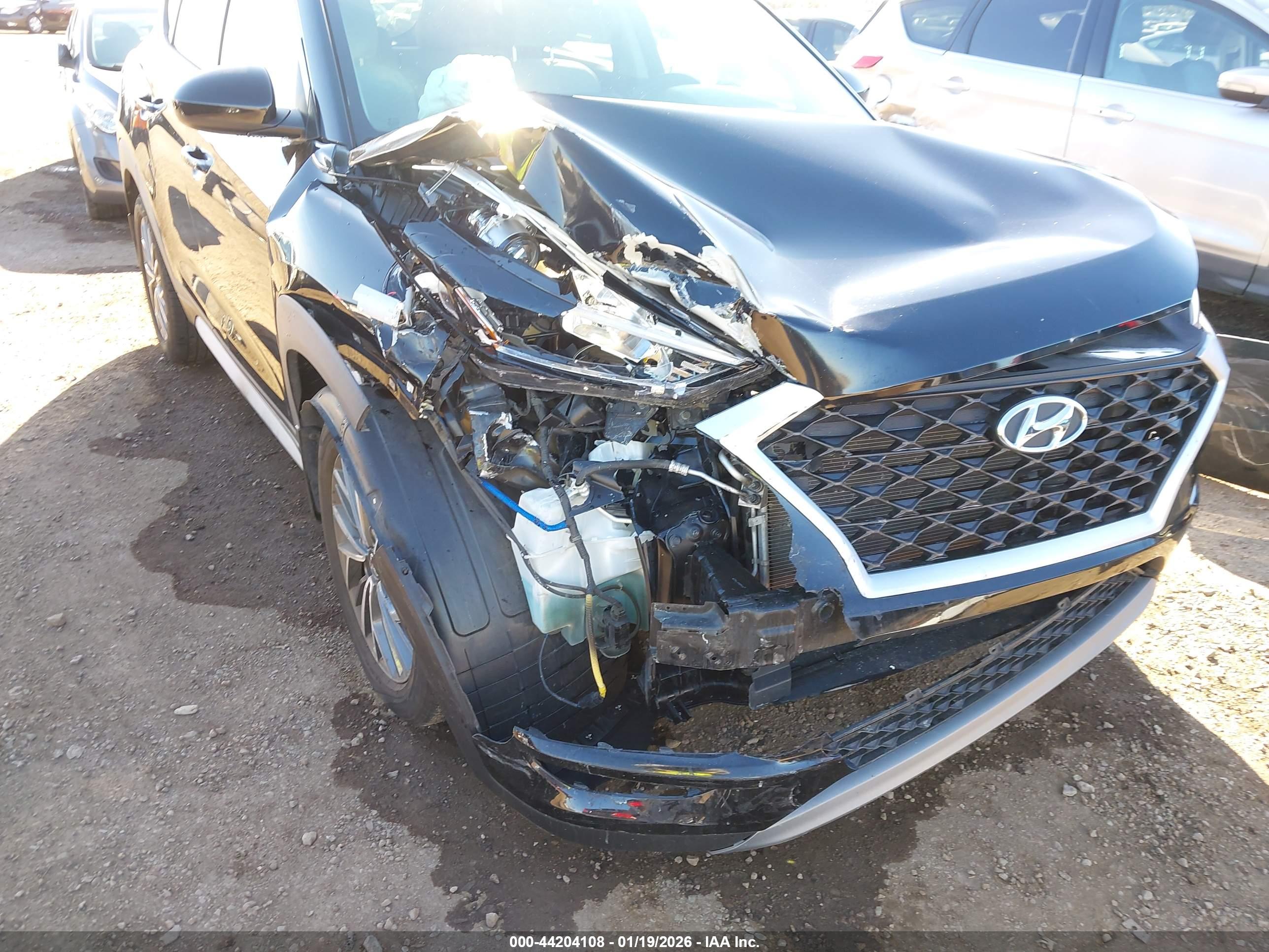 HYUNDAI TUCSON image 6