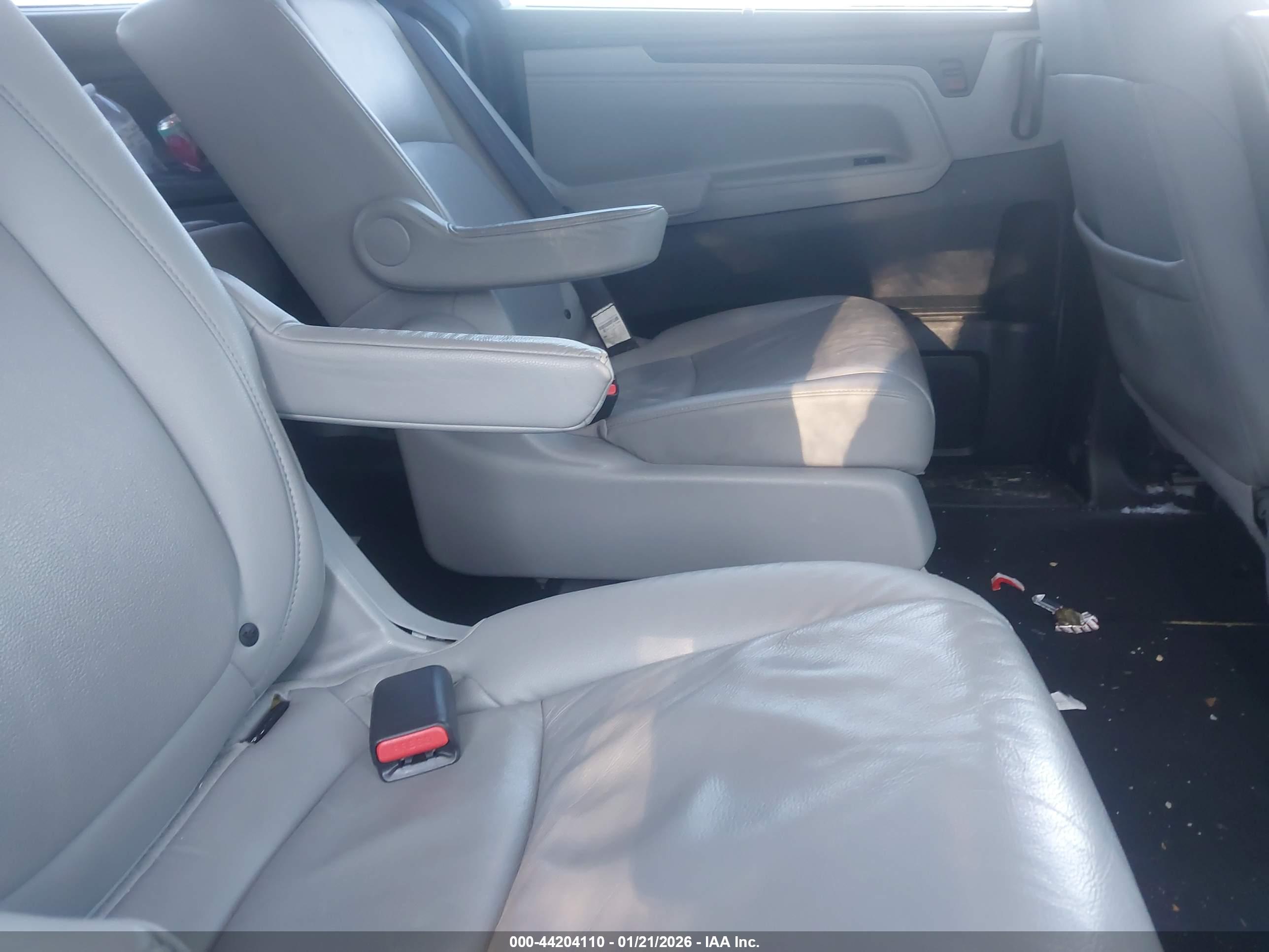HONDA ODYSSEY image 8