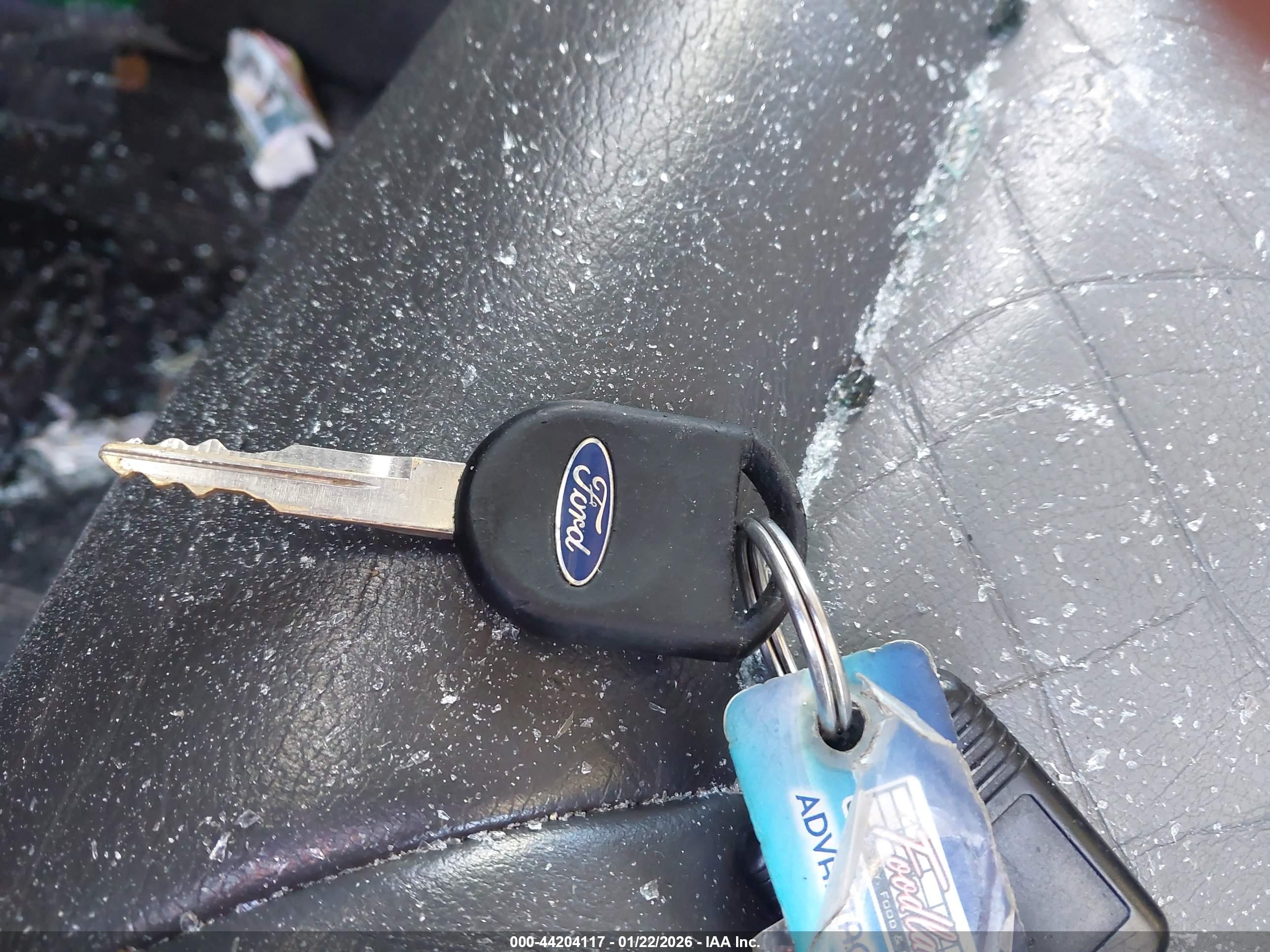 FORD EXPLORER image 11