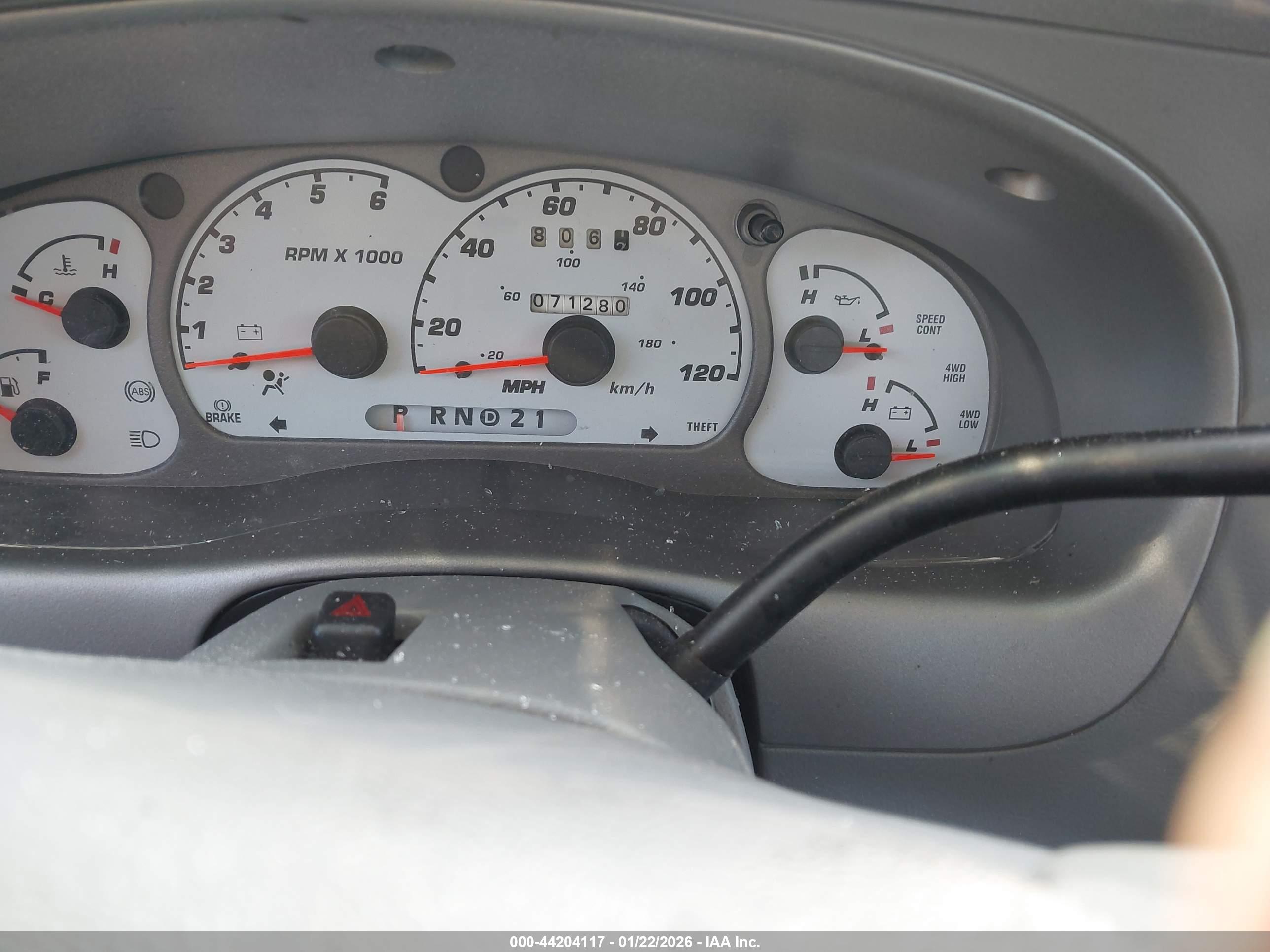 FORD EXPLORER image 7