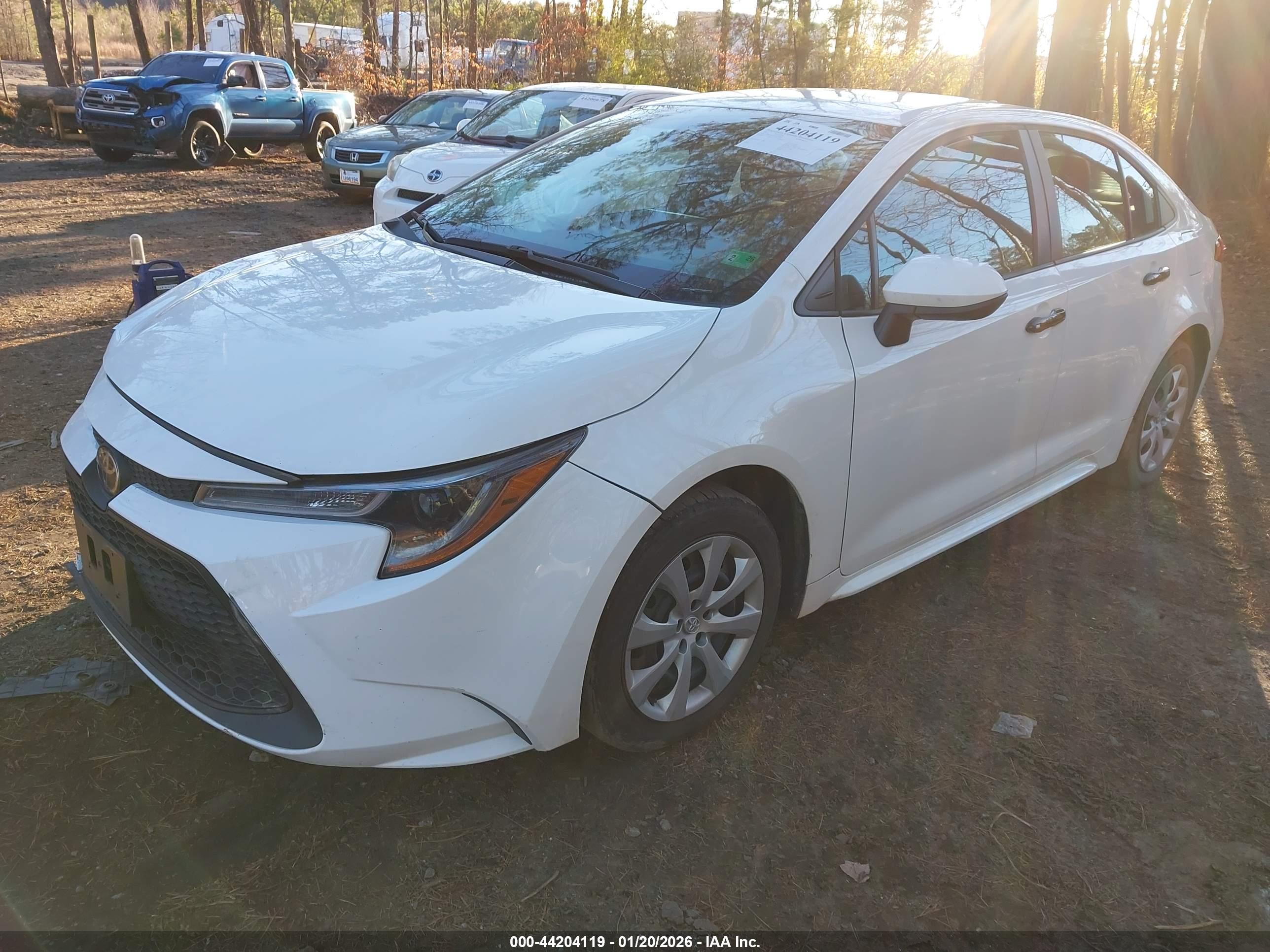TOYOTA COROLLA image 2