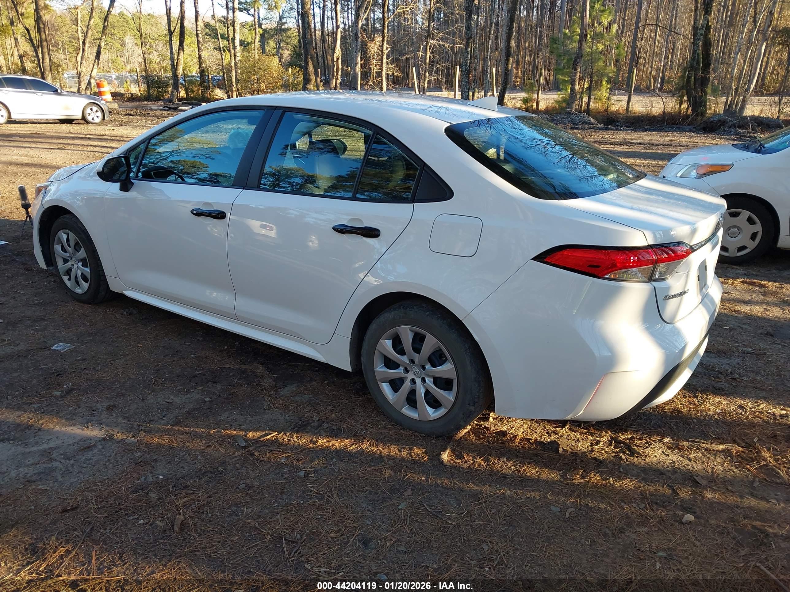 TOYOTA COROLLA image 3
