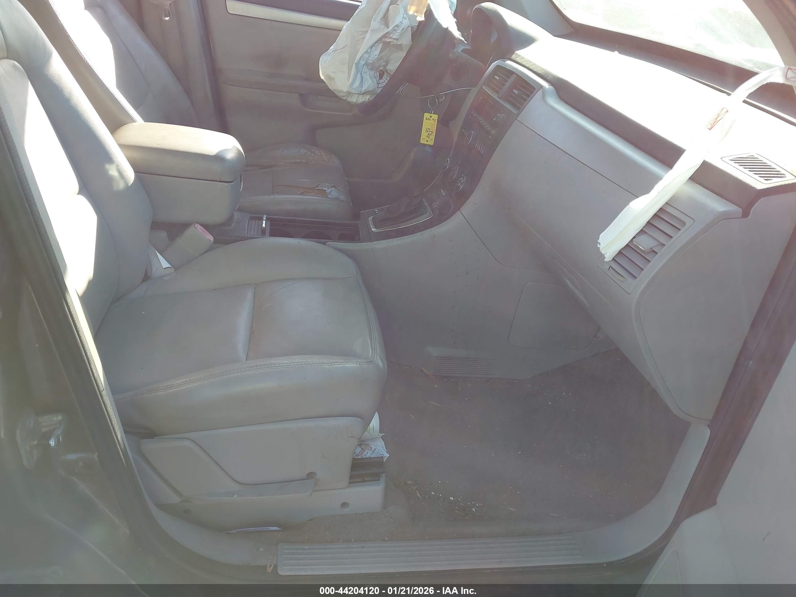SUZUKI XL7 image 5