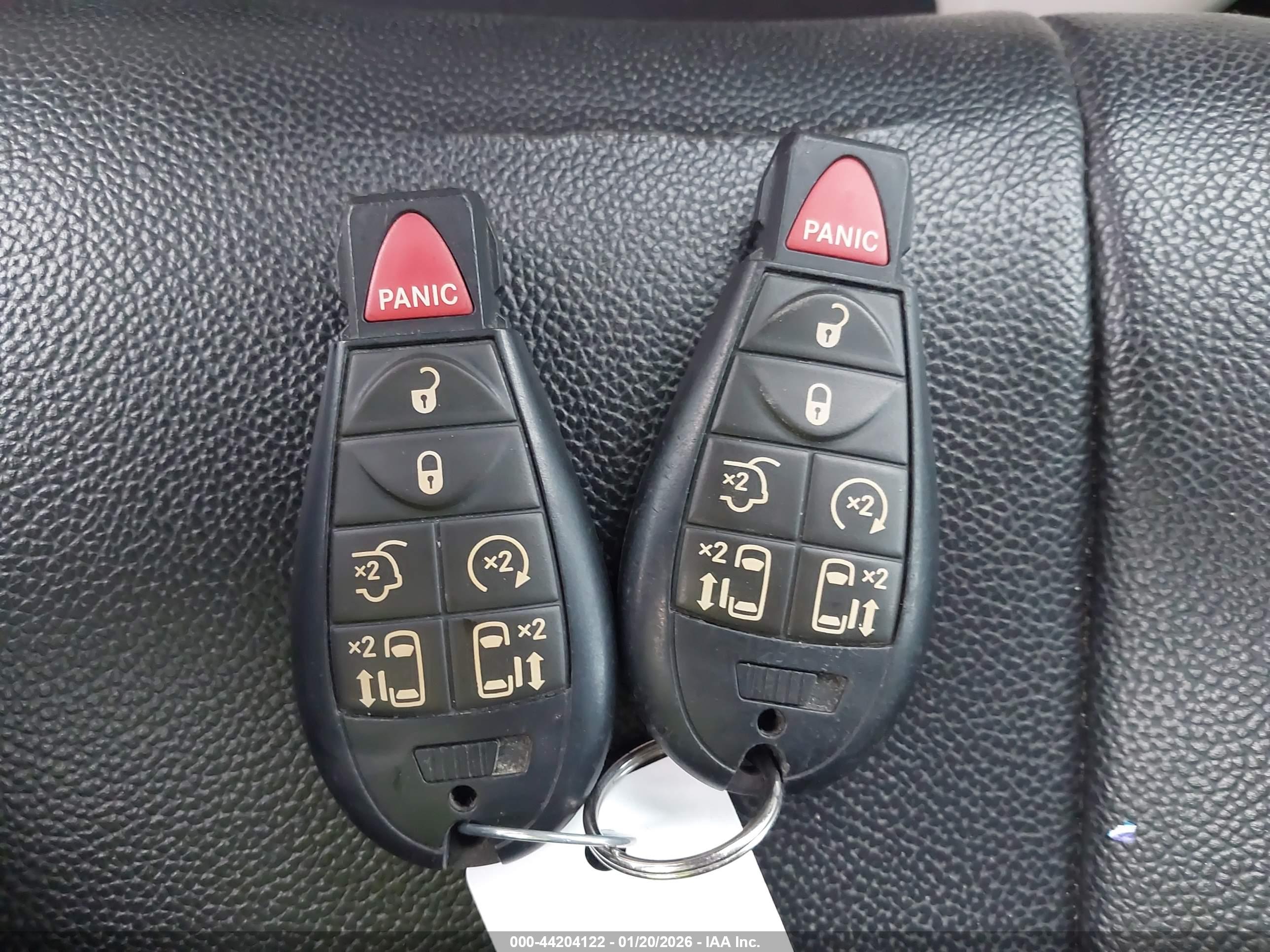 CHRYSLER TOWN image 11
