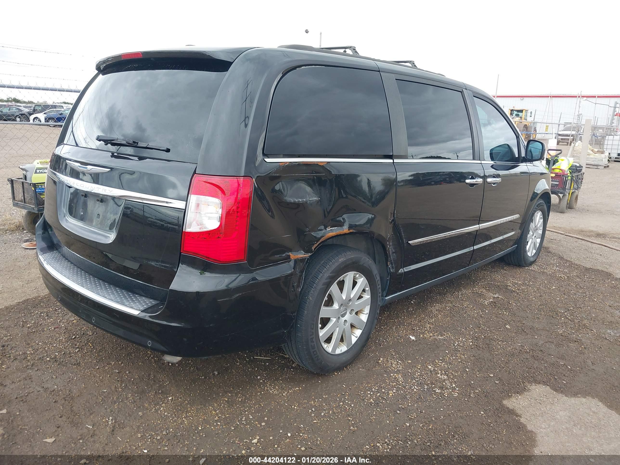 CHRYSLER TOWN image 4