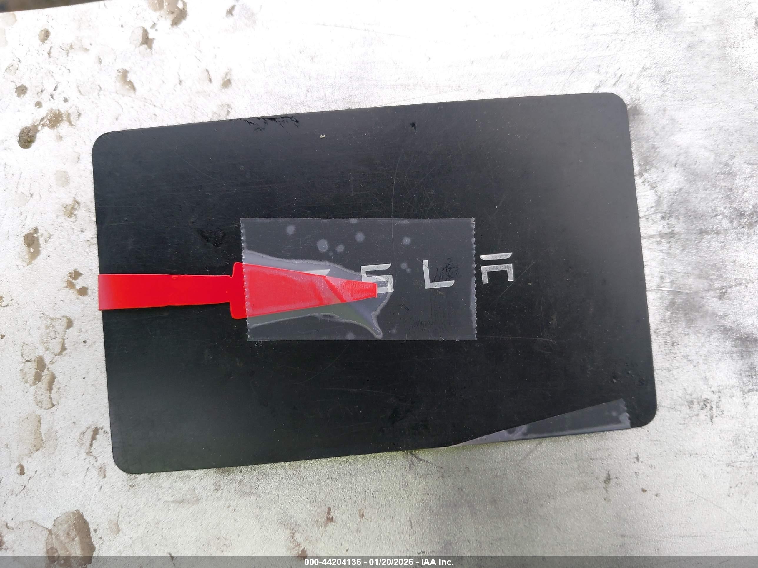 TESLA MODEL image 11