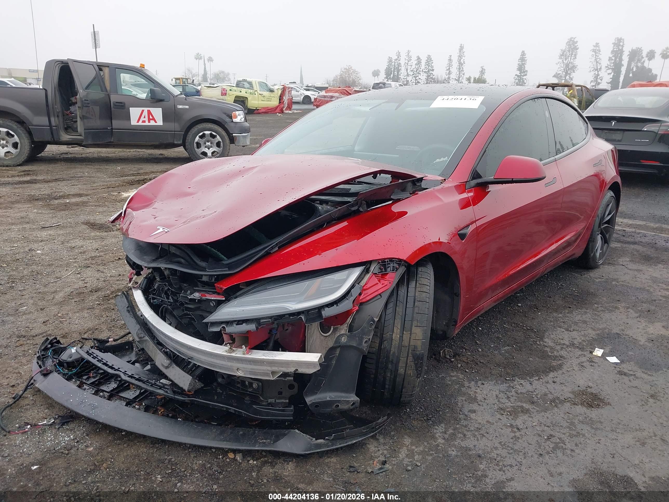 TESLA MODEL image 2