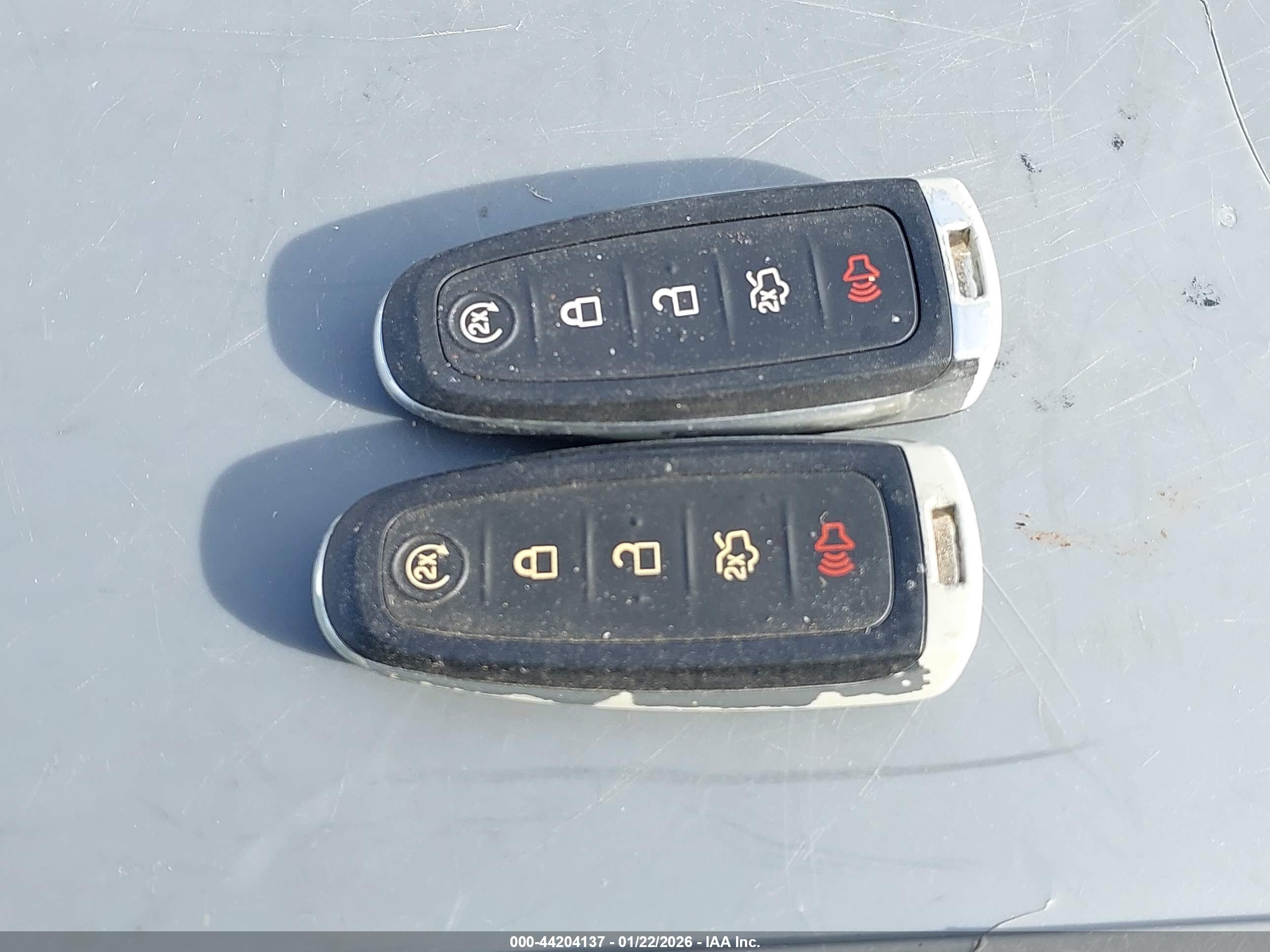 FORD TAURUS image 11