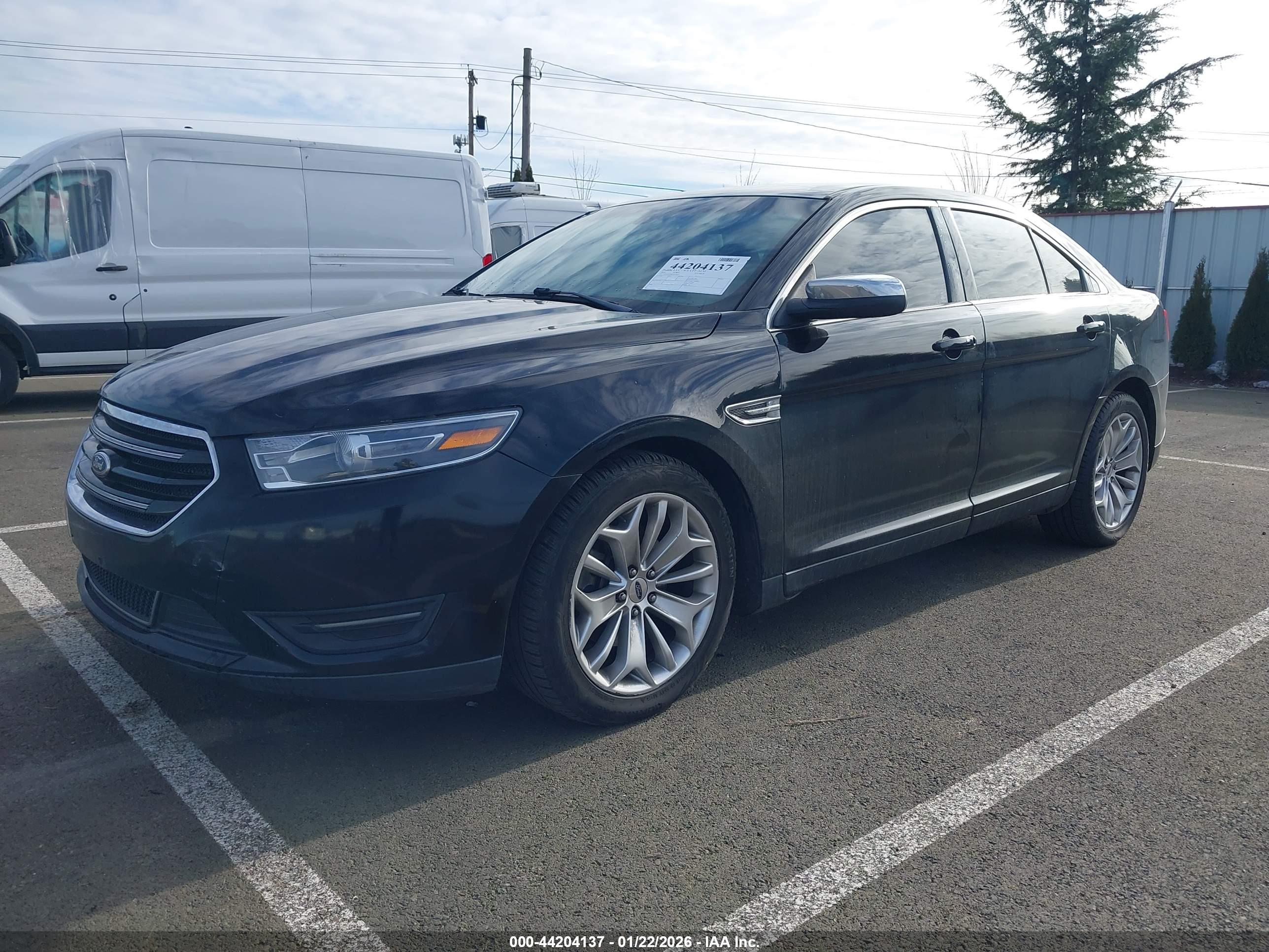 FORD TAURUS image 2