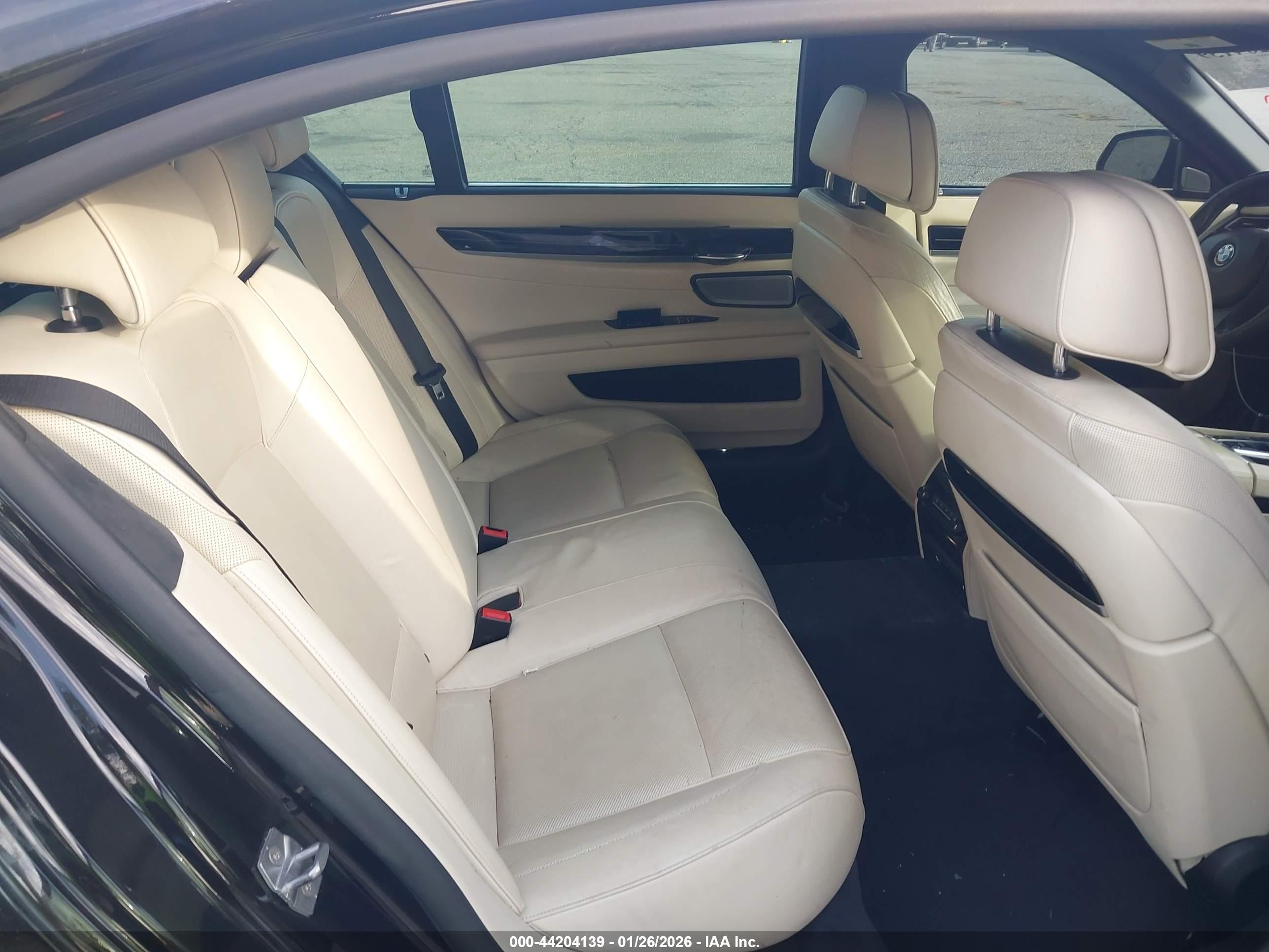 BMW 750LI image 8