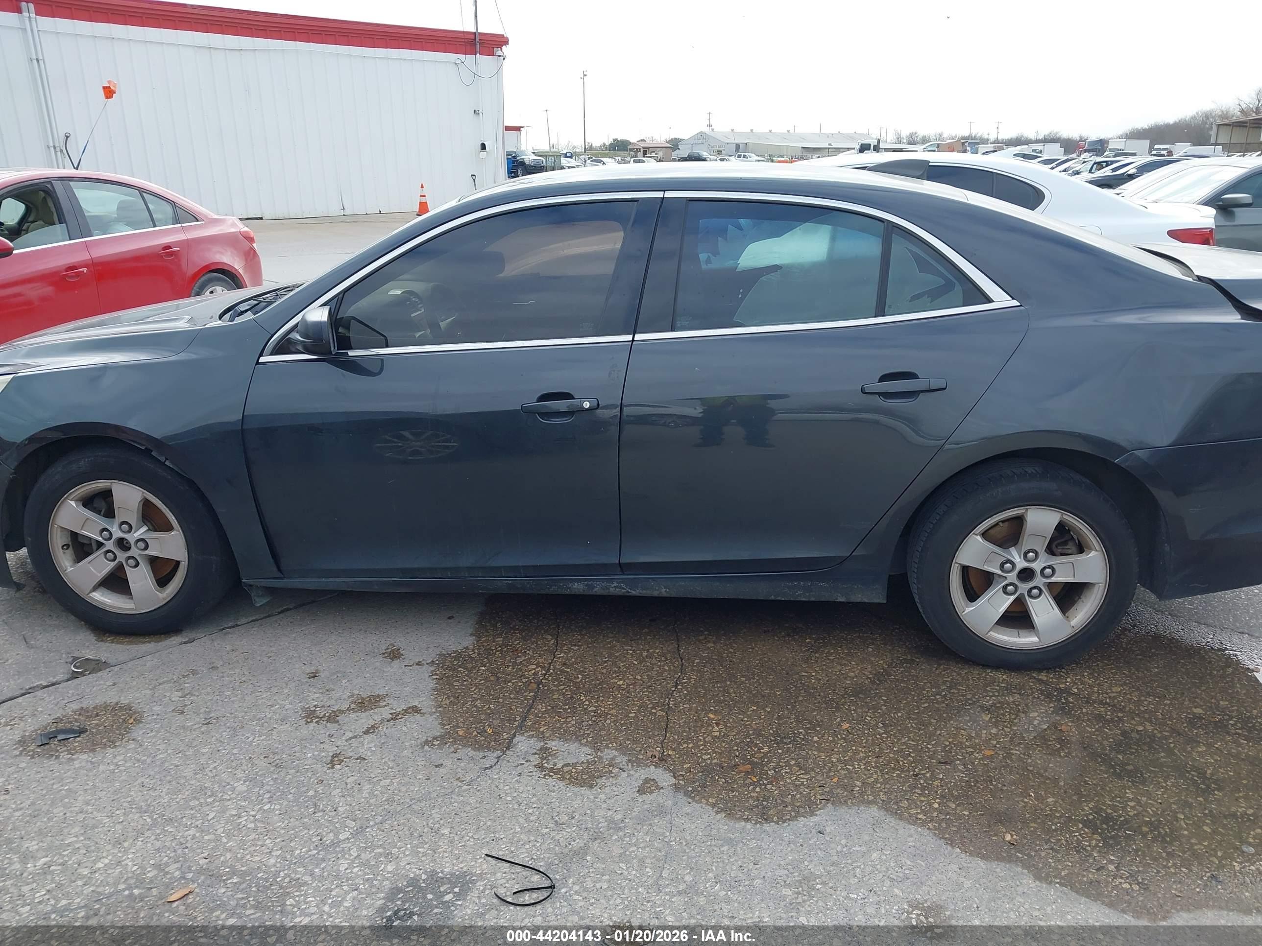 CHEVROLET MALIBU image 6
