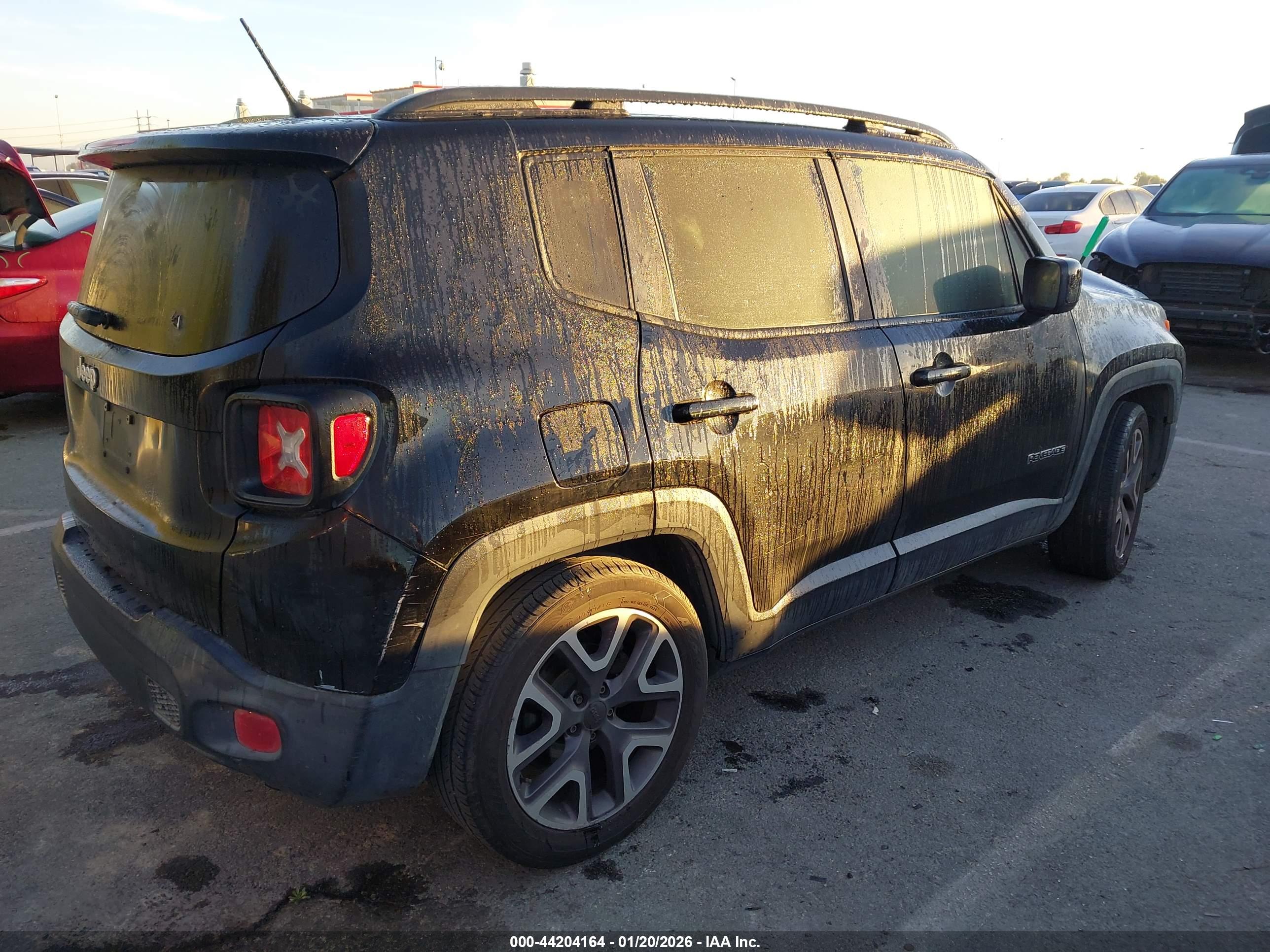 JEEP RENEGADE image 4