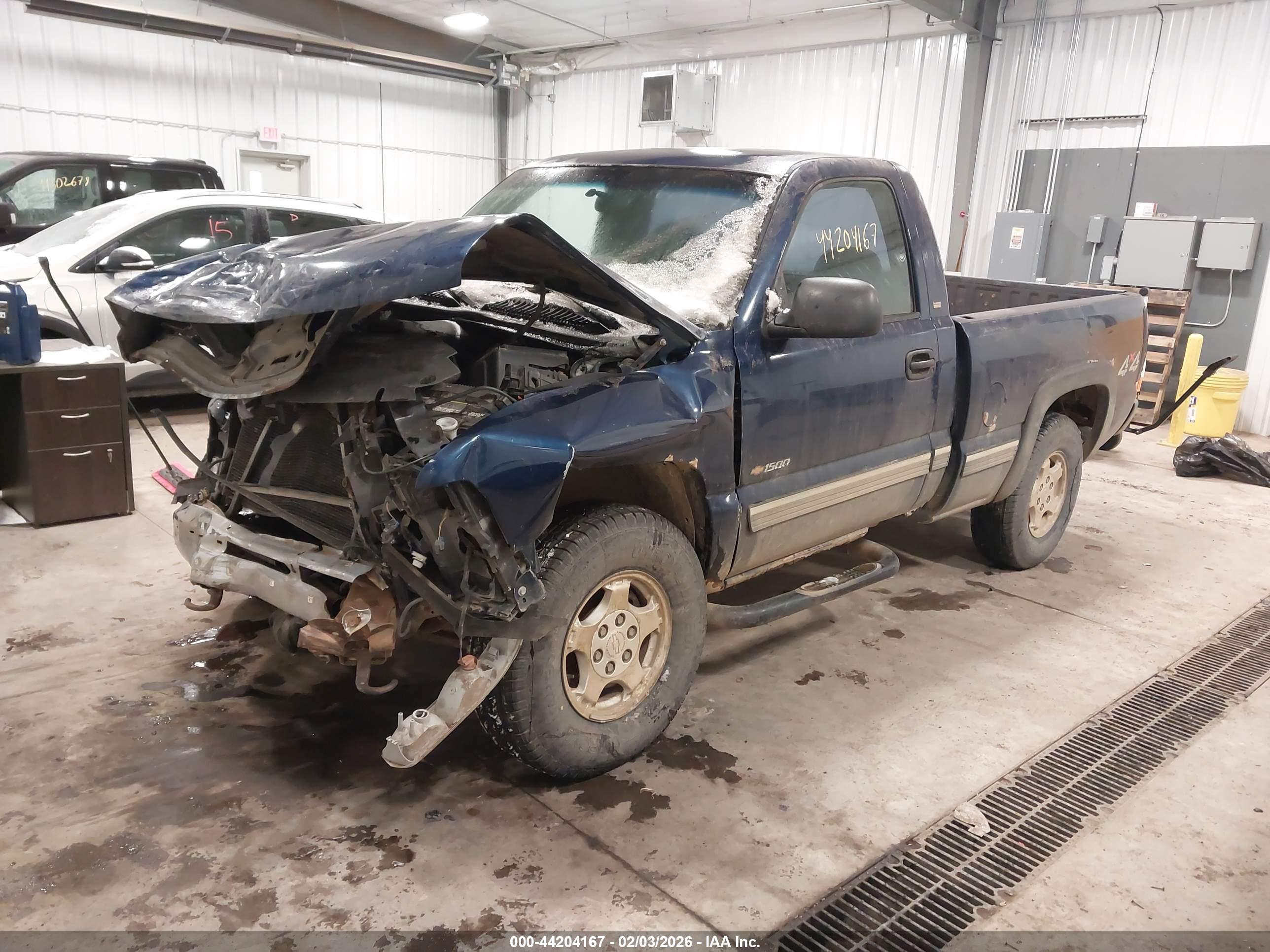 CHEVROLET SILVERADO image 2