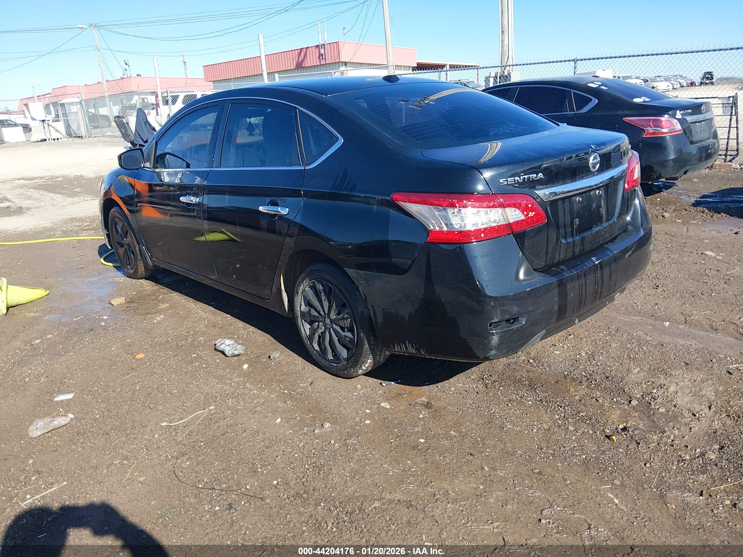NISSAN SENTRA image 3