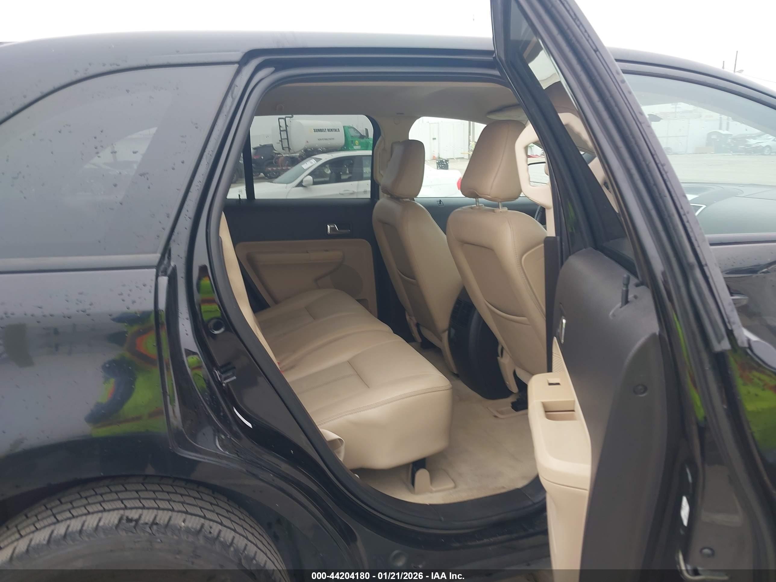FORD EDGE image 8