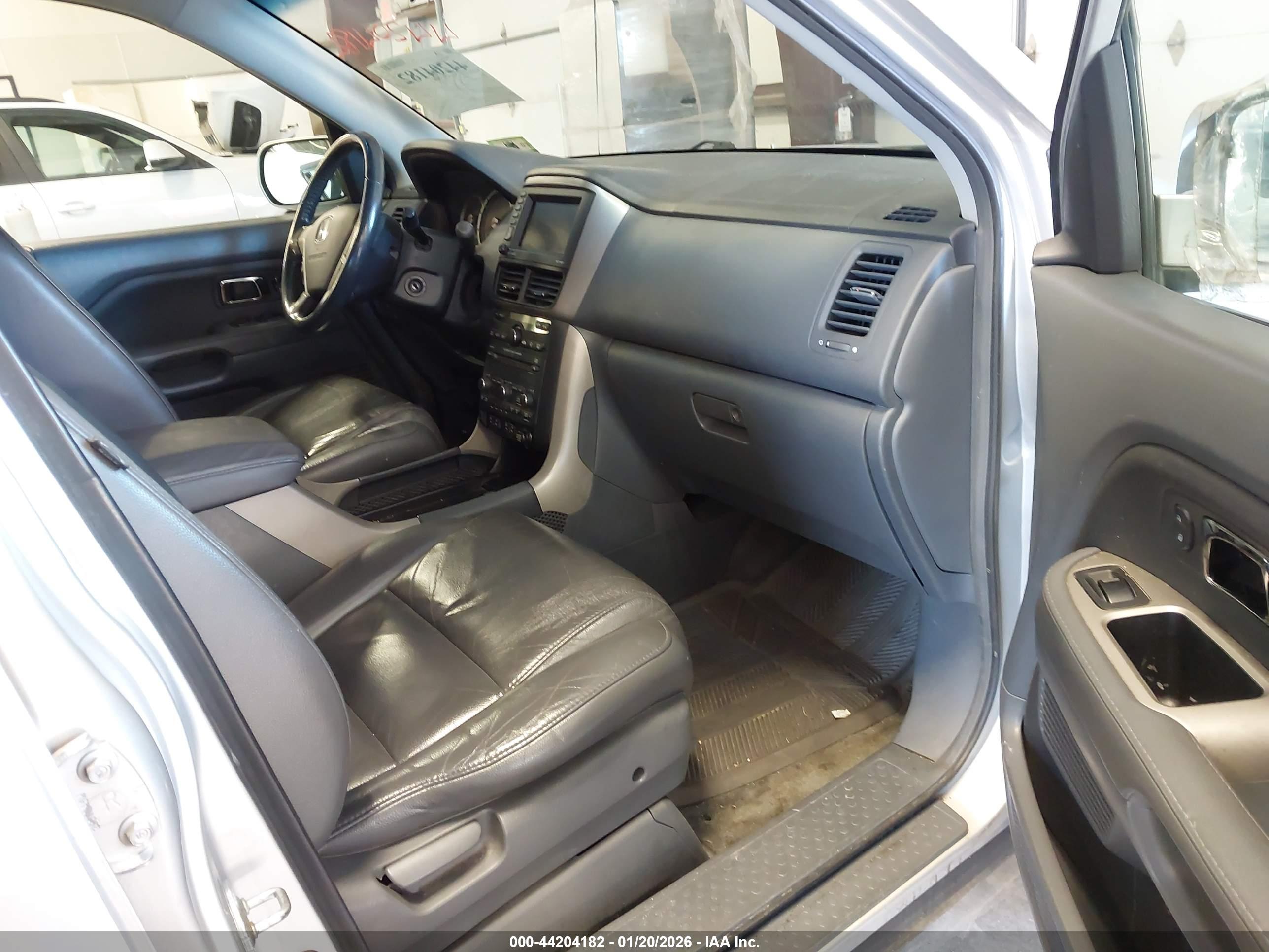 HONDA PILOT image 5