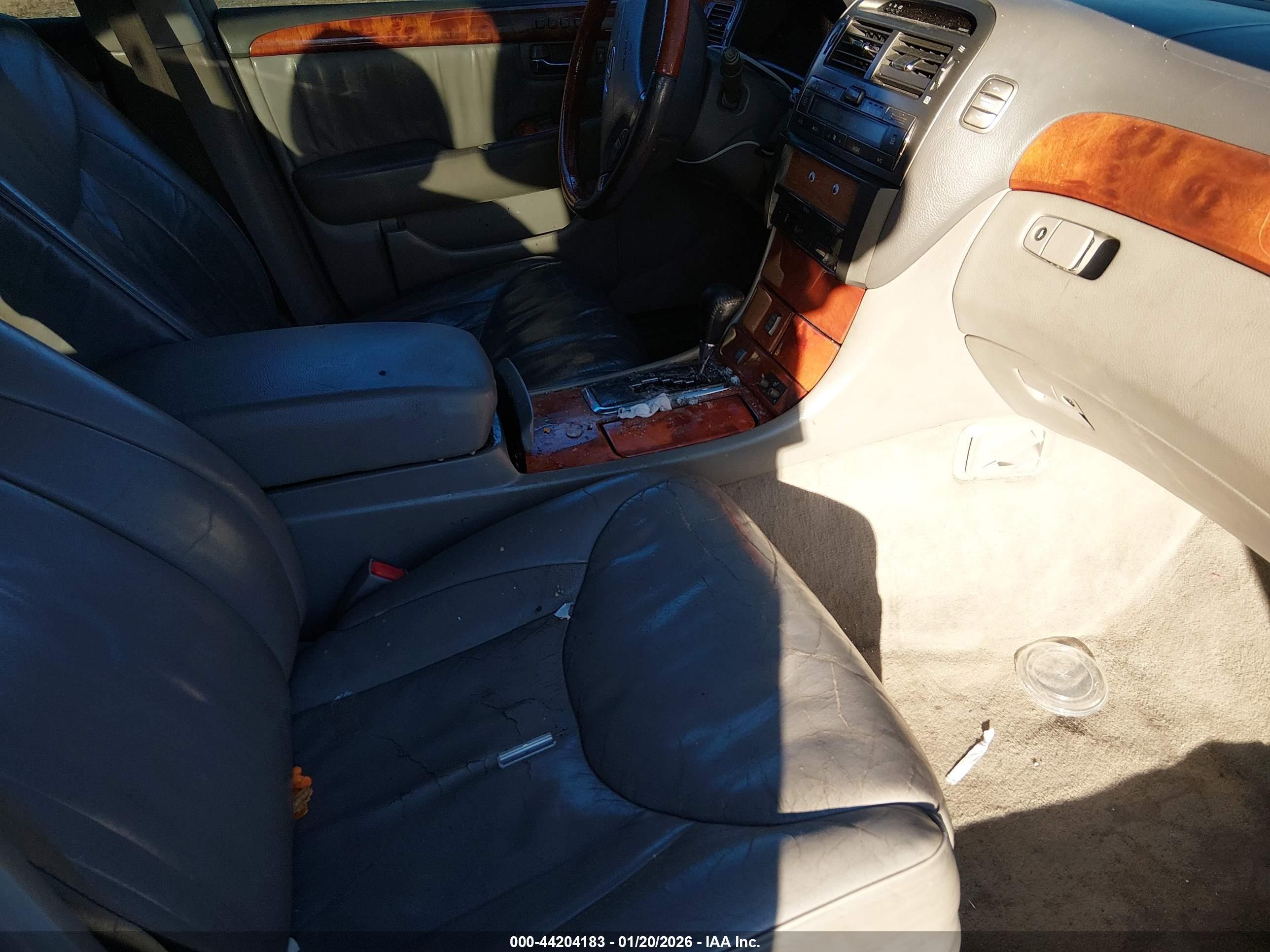 LEXUS LS image 5
