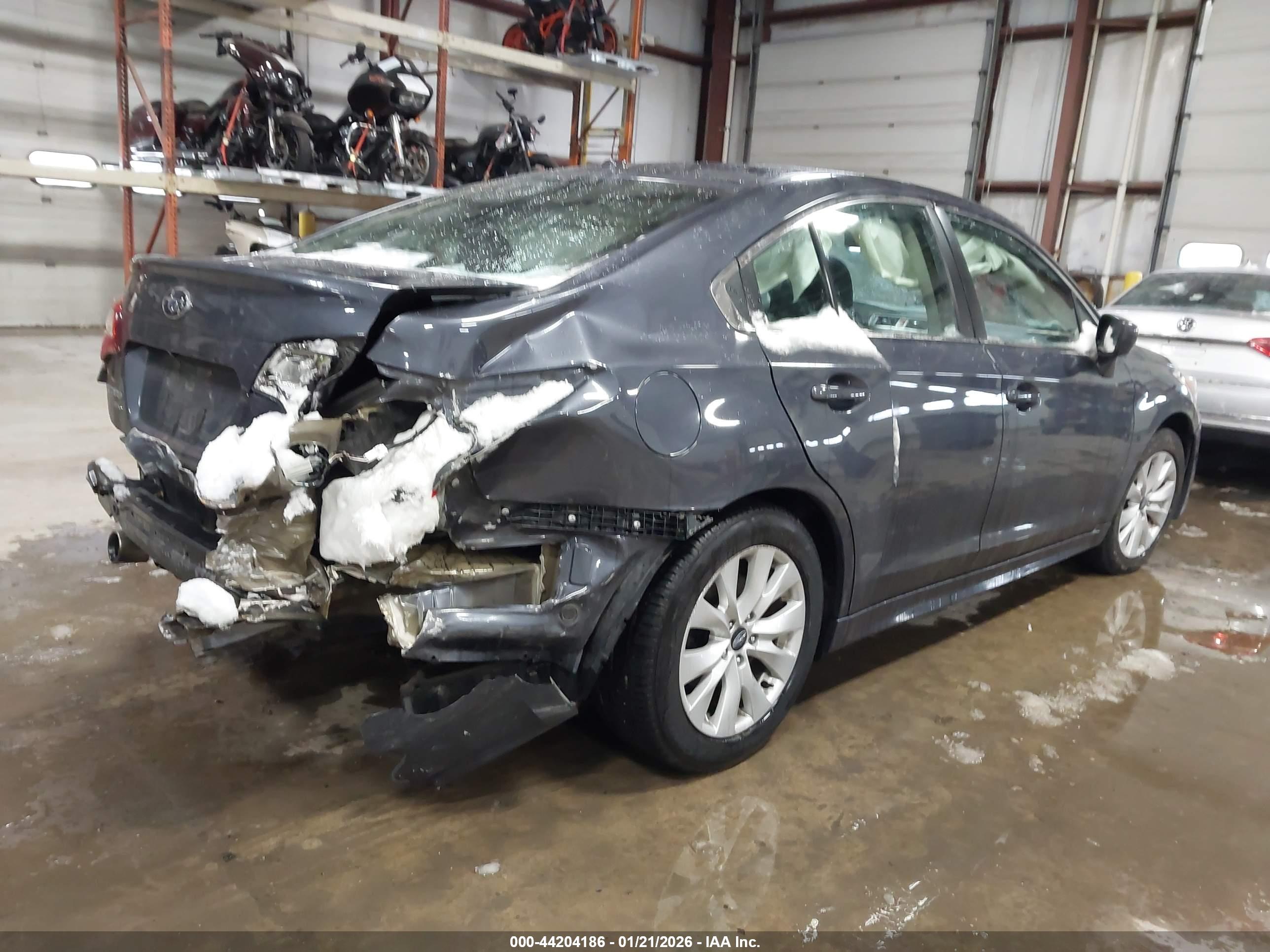 SUBARU LEGACY image 4
