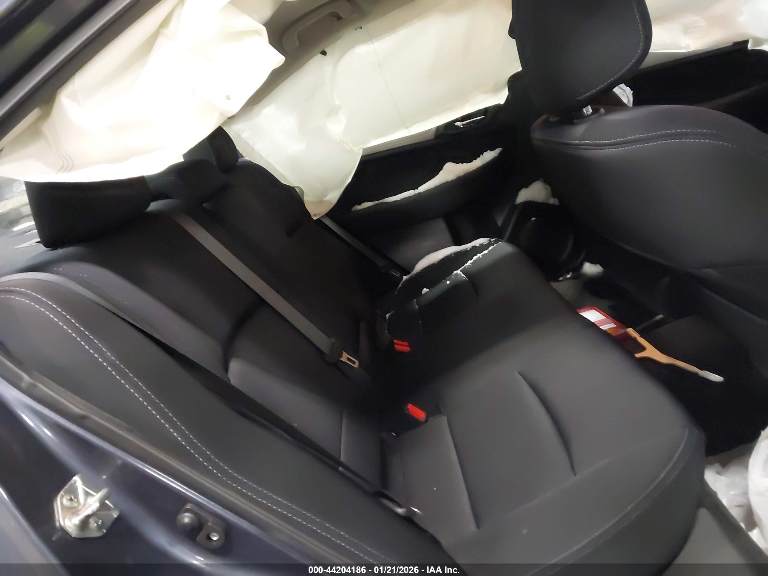 SUBARU LEGACY image 8
