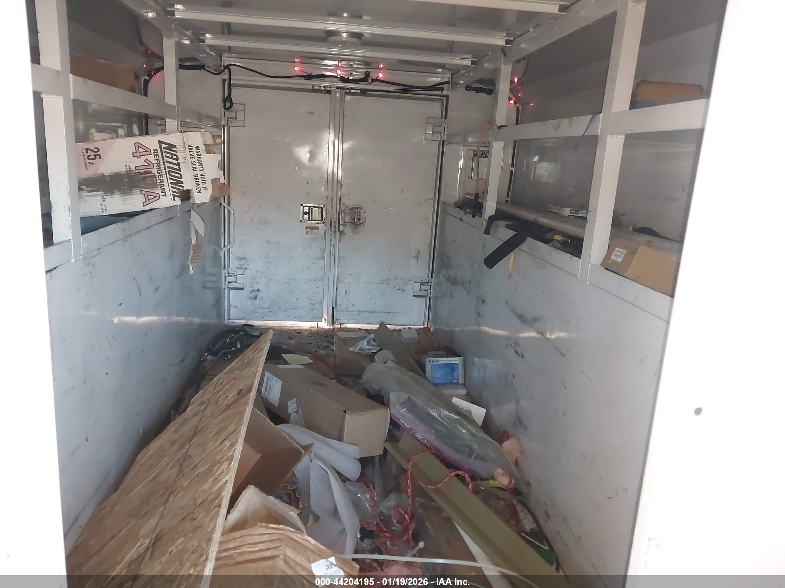 FORD TRANSIT-350 image 7