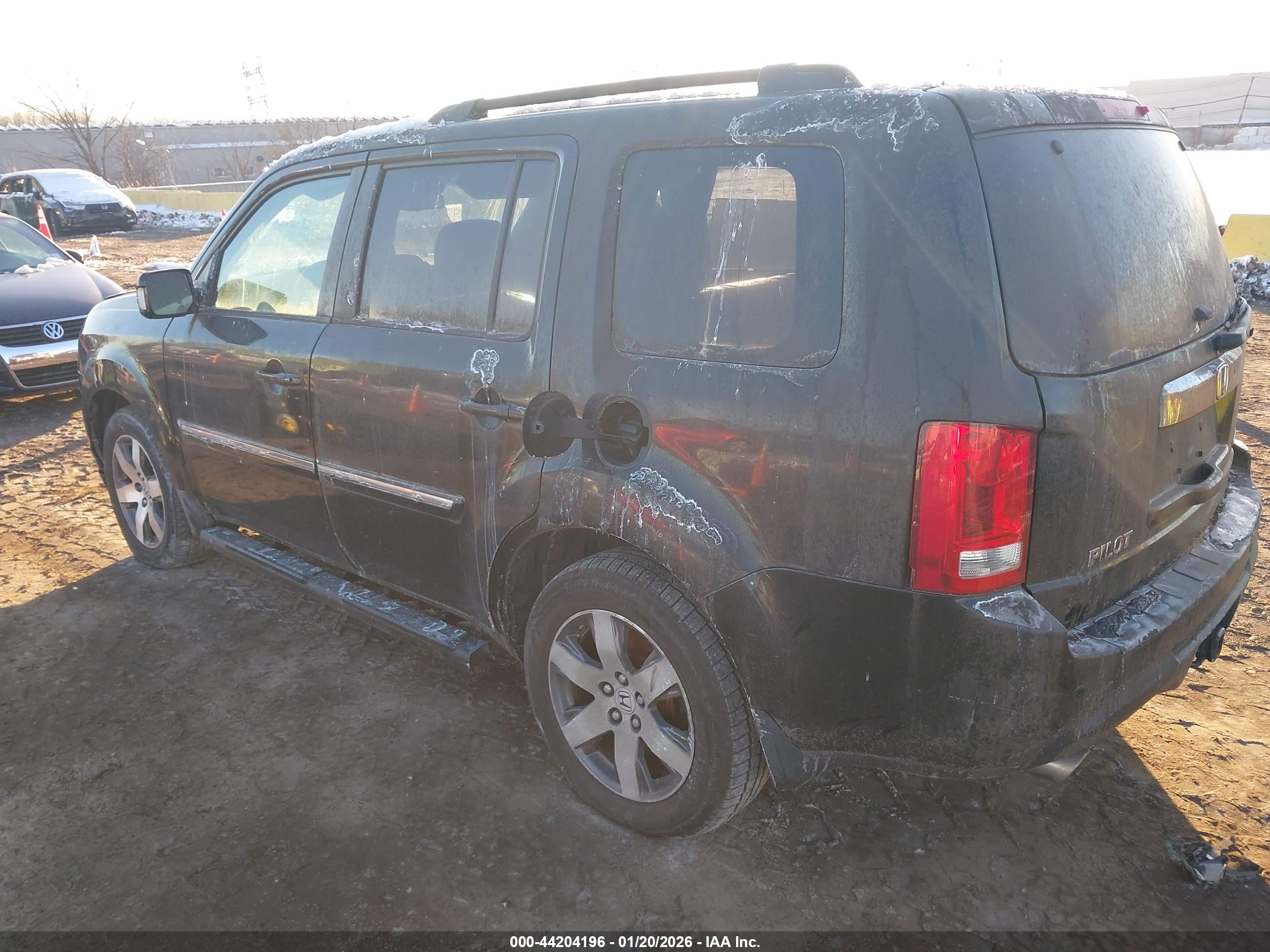 HONDA PILOT image 3