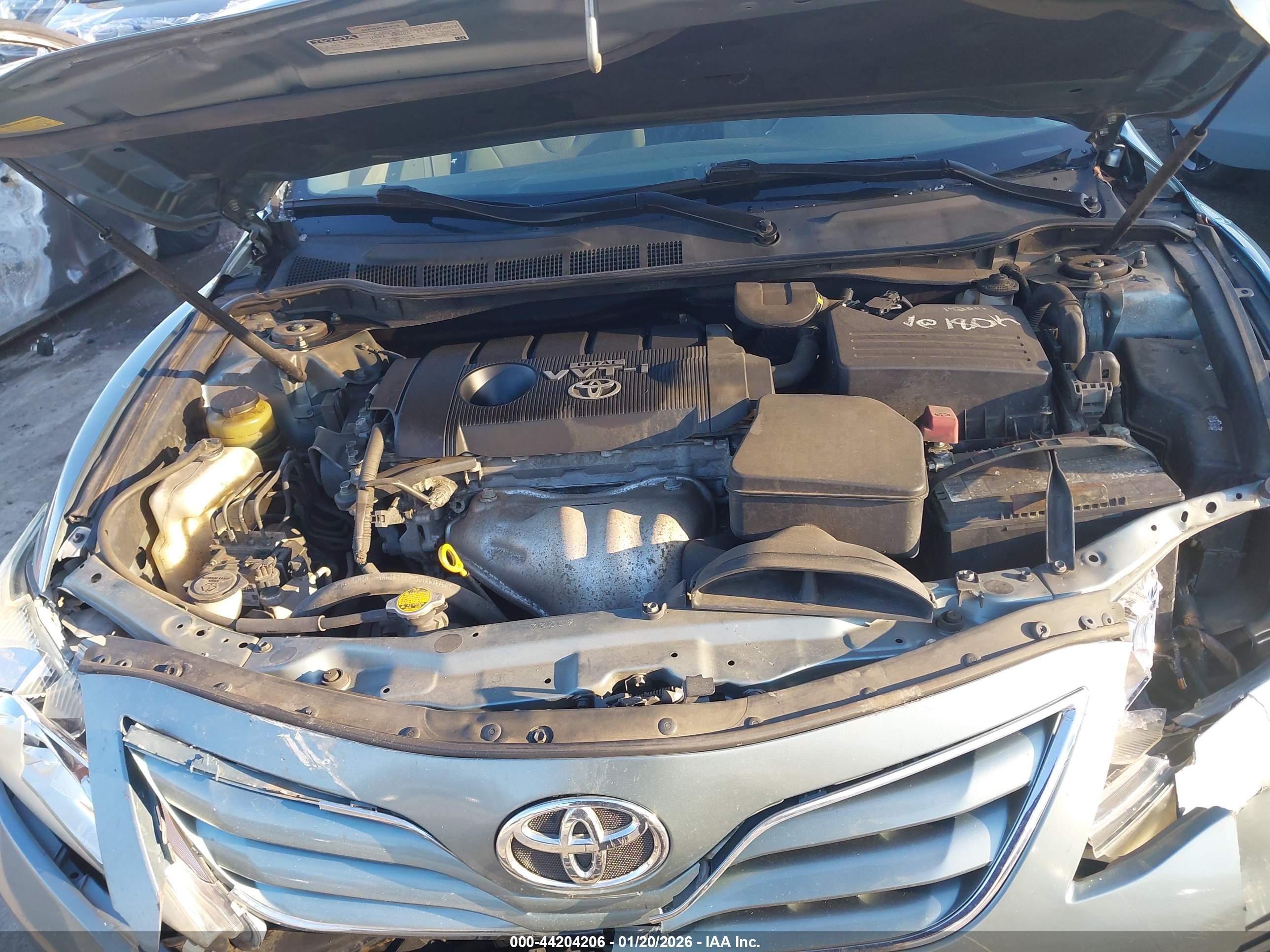 TOYOTA CAMRY image 10