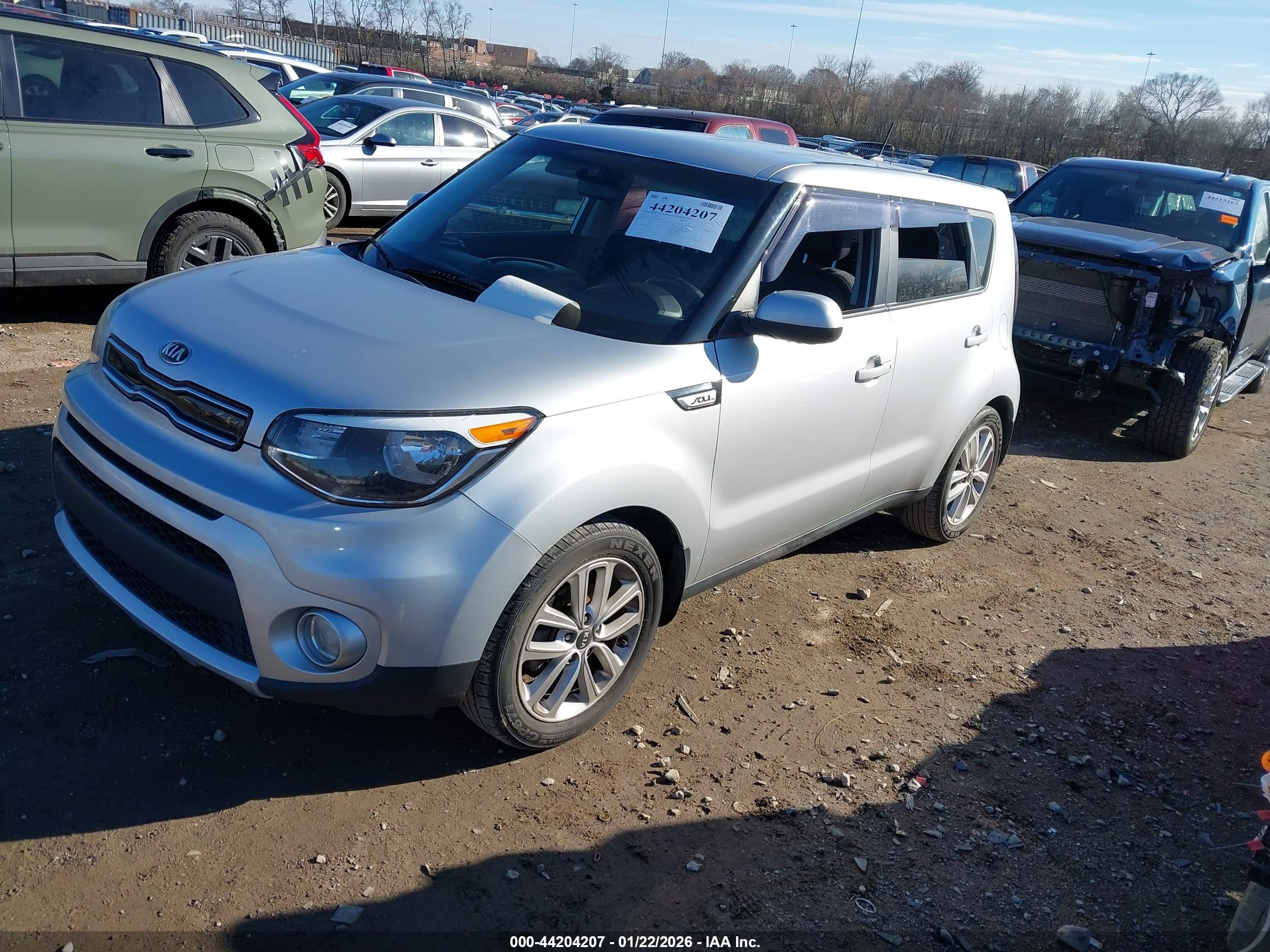 KIA SOUL image 2