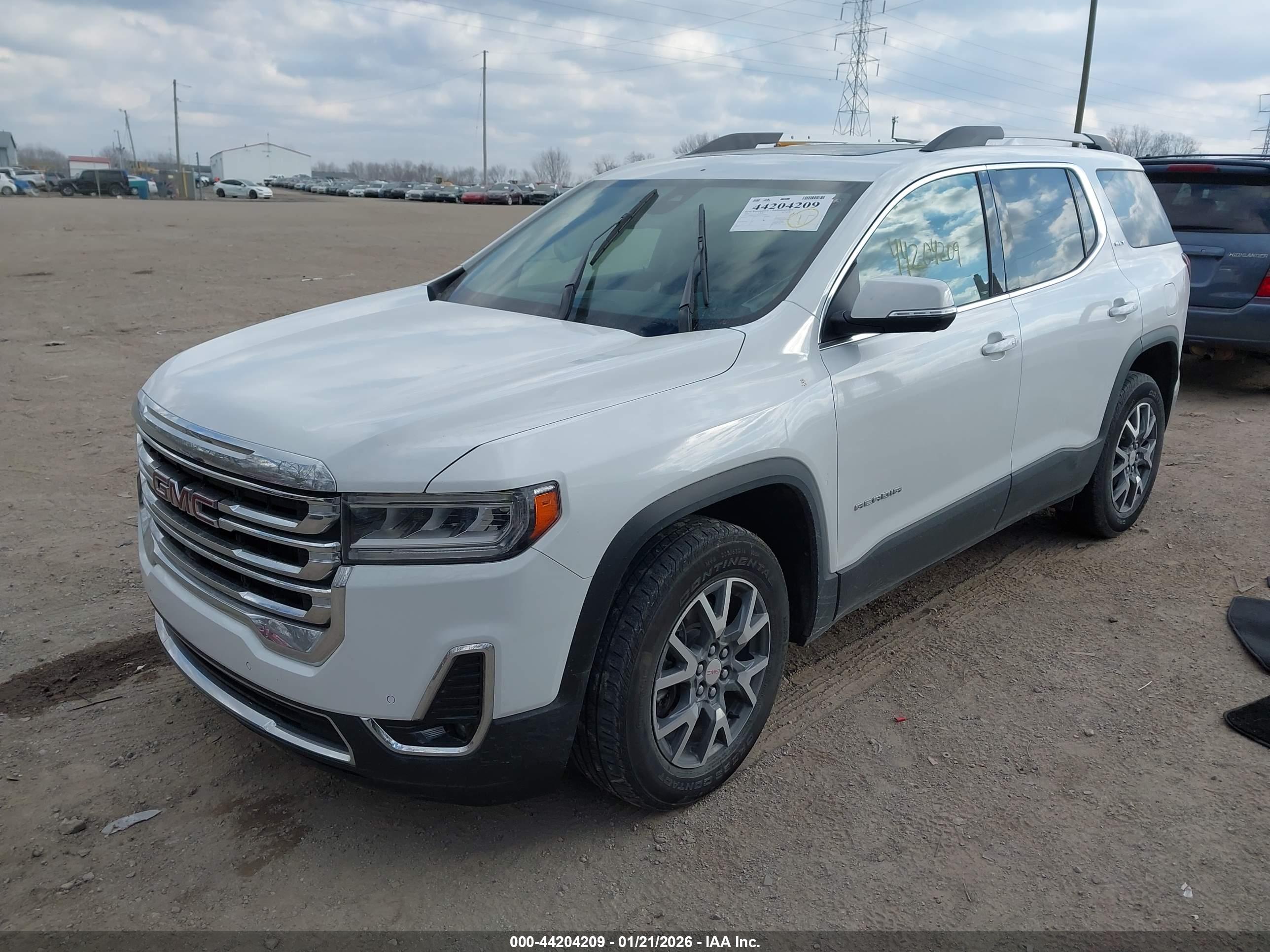 GMC ACADIA image 2