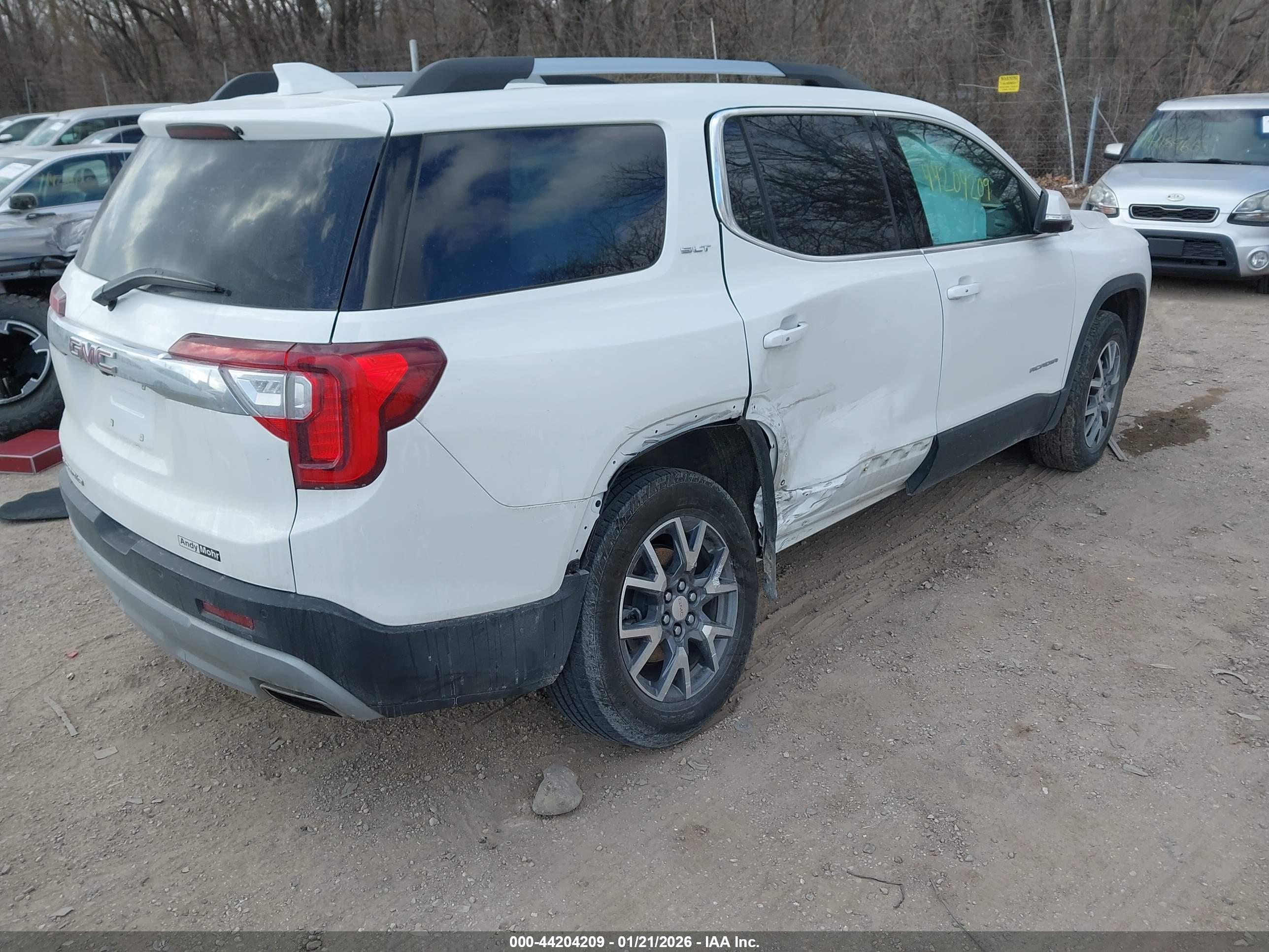 GMC ACADIA image 4