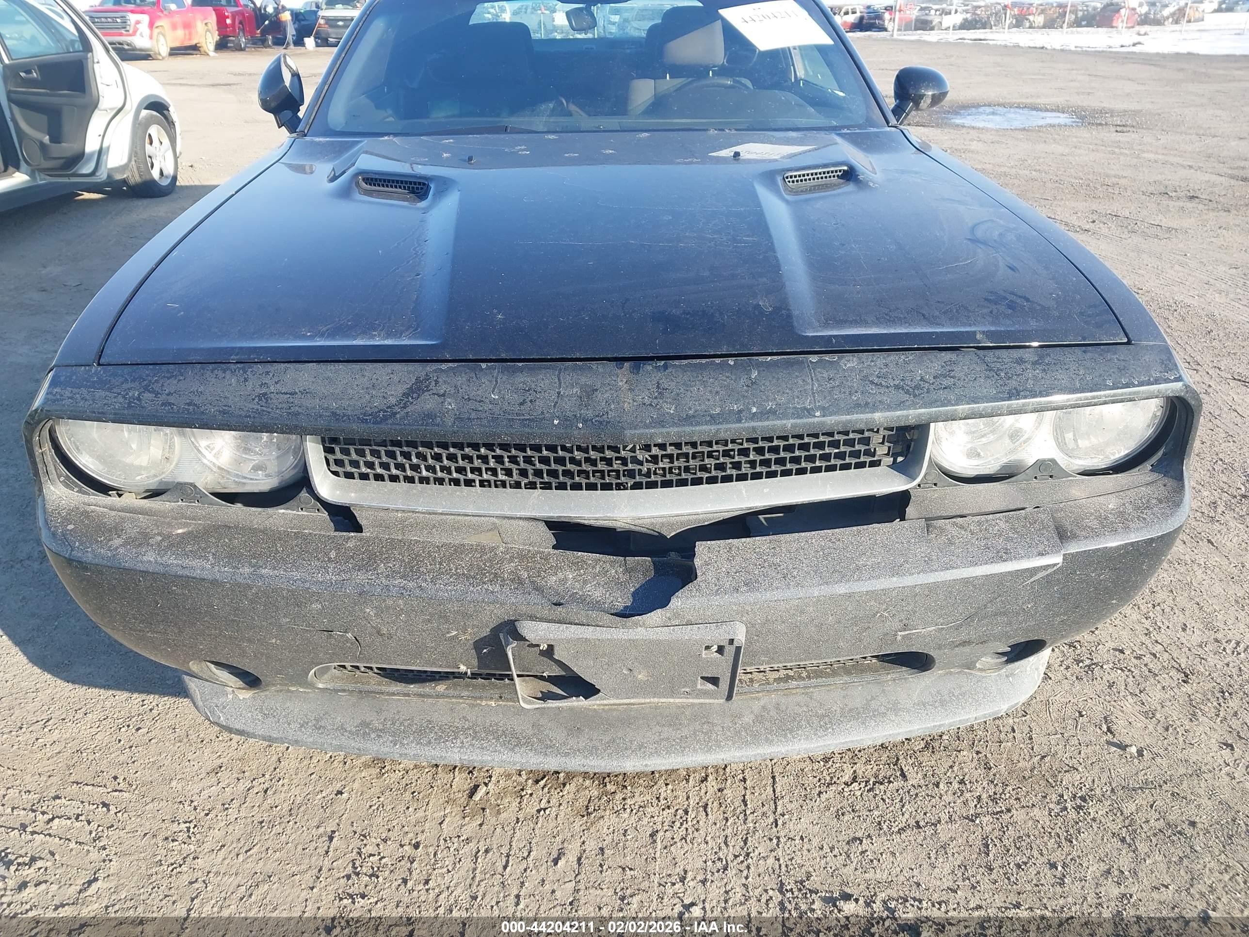 DODGE CHALLENGER image 6