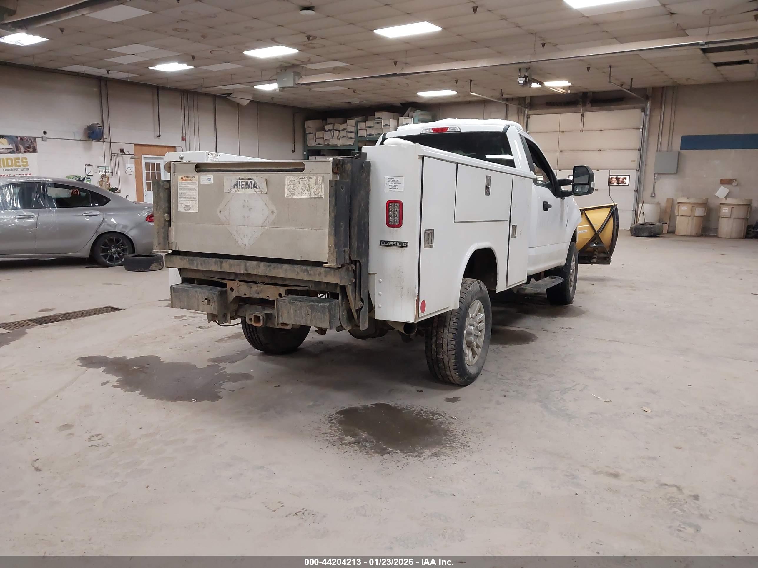 FORD F-350 image 4