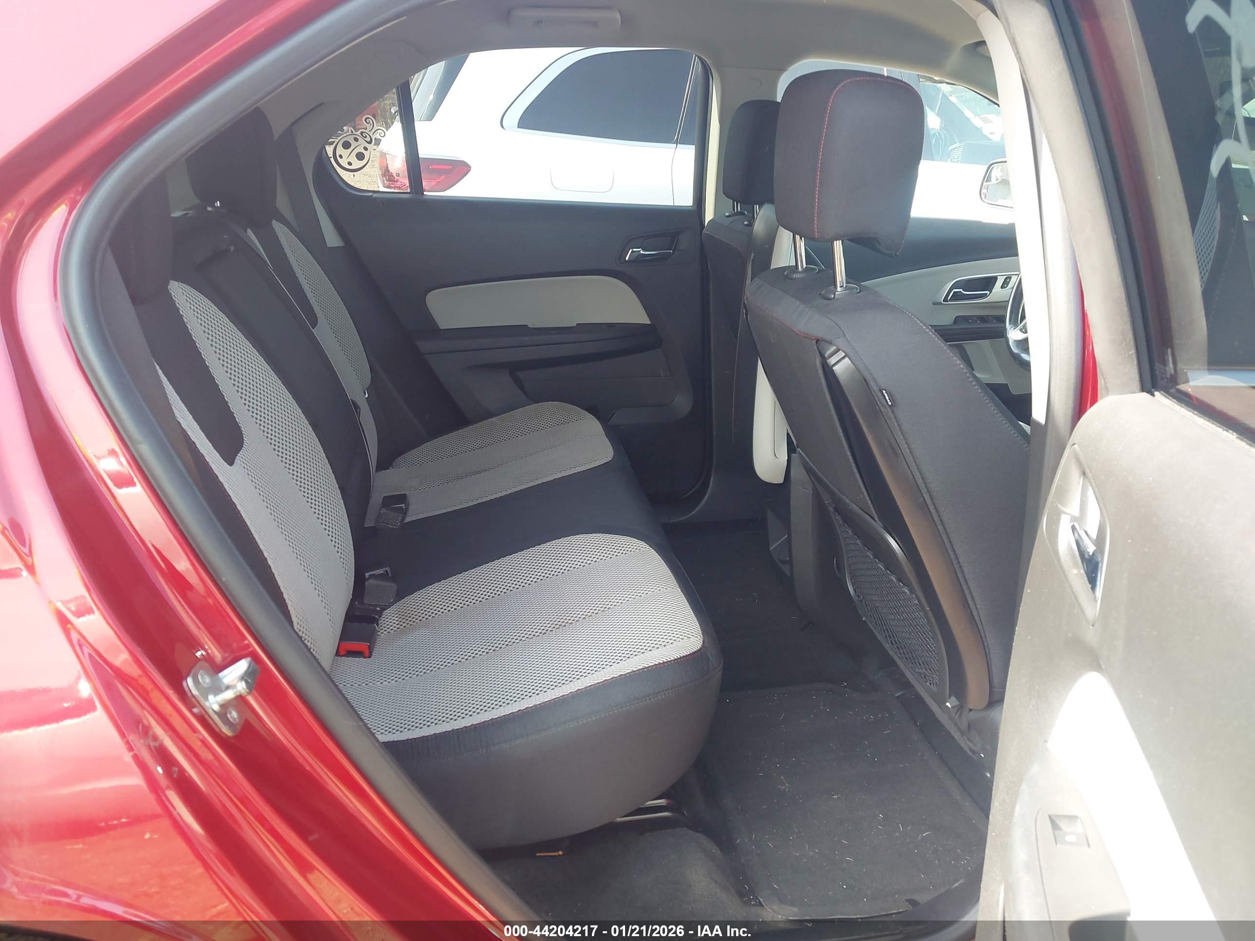CHEVROLET EQUINOX image 8
