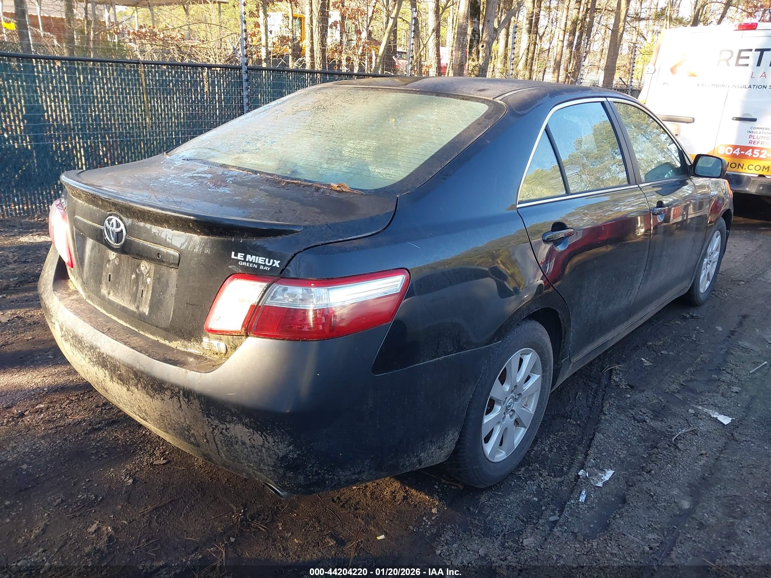 TOYOTA CAMRY image 4