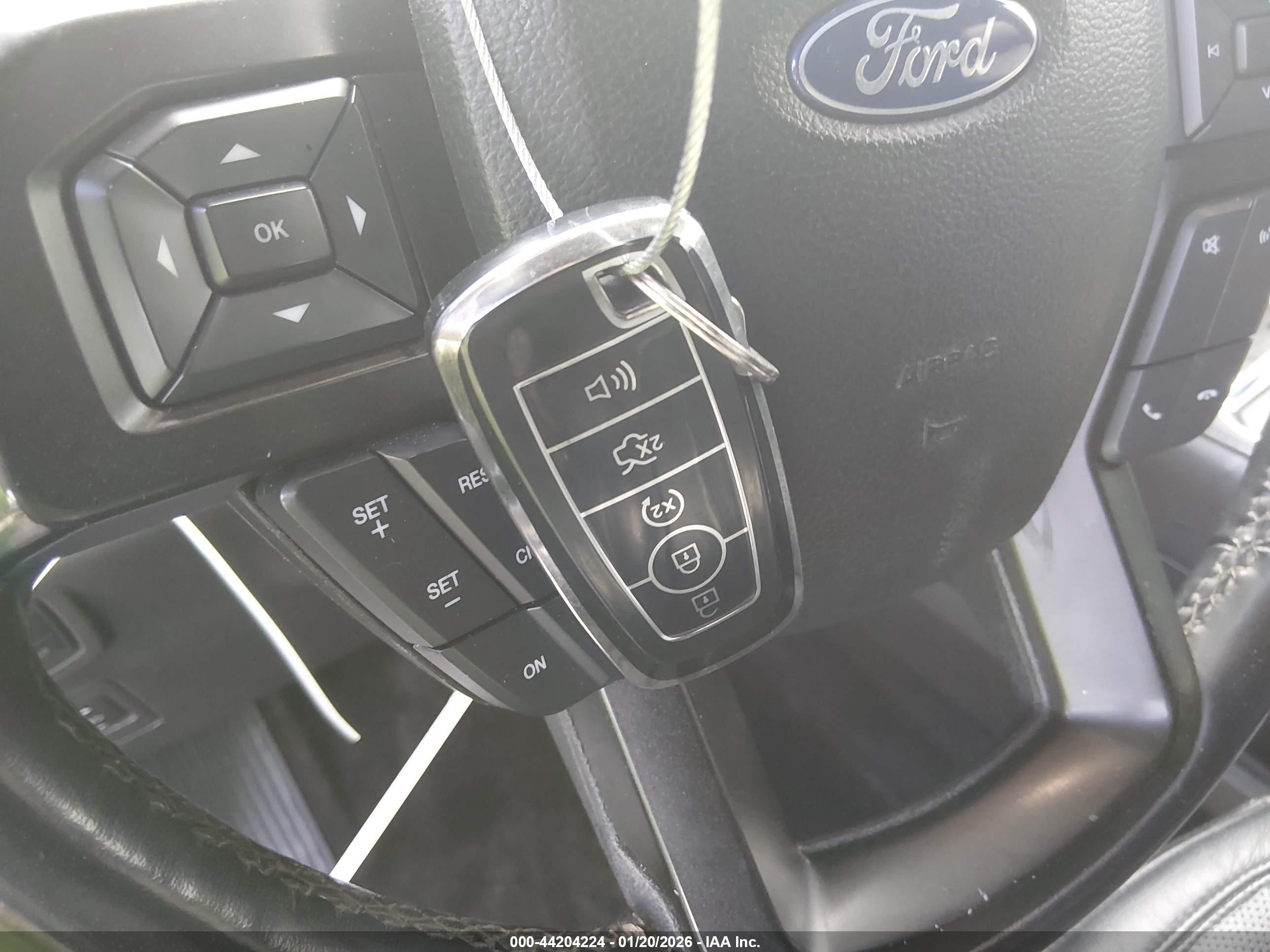 FORD EXPEDITION image 11