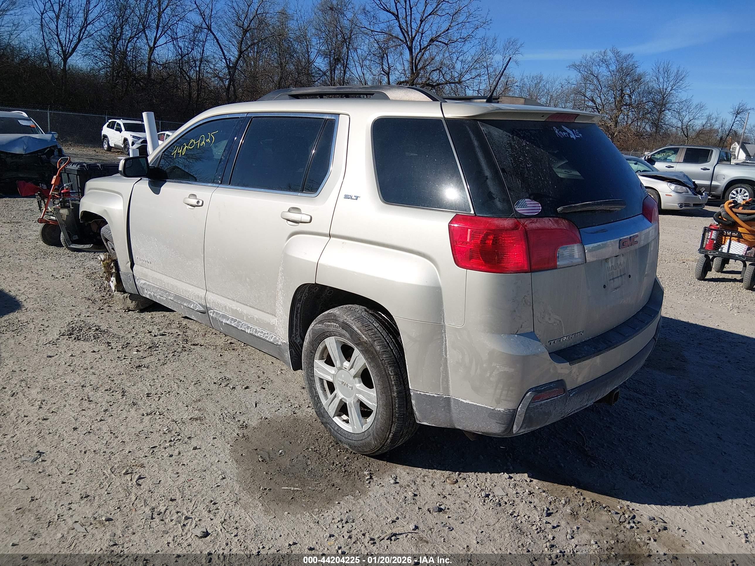 GMC TERRAIN image 3