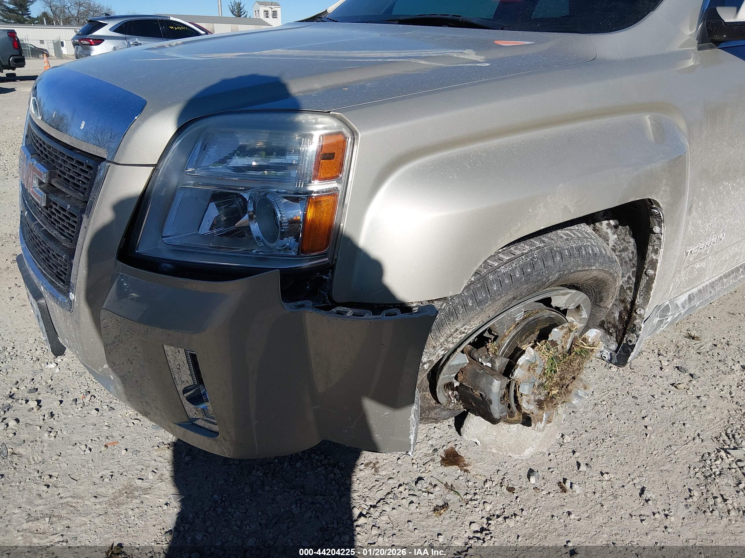 GMC TERRAIN image 6