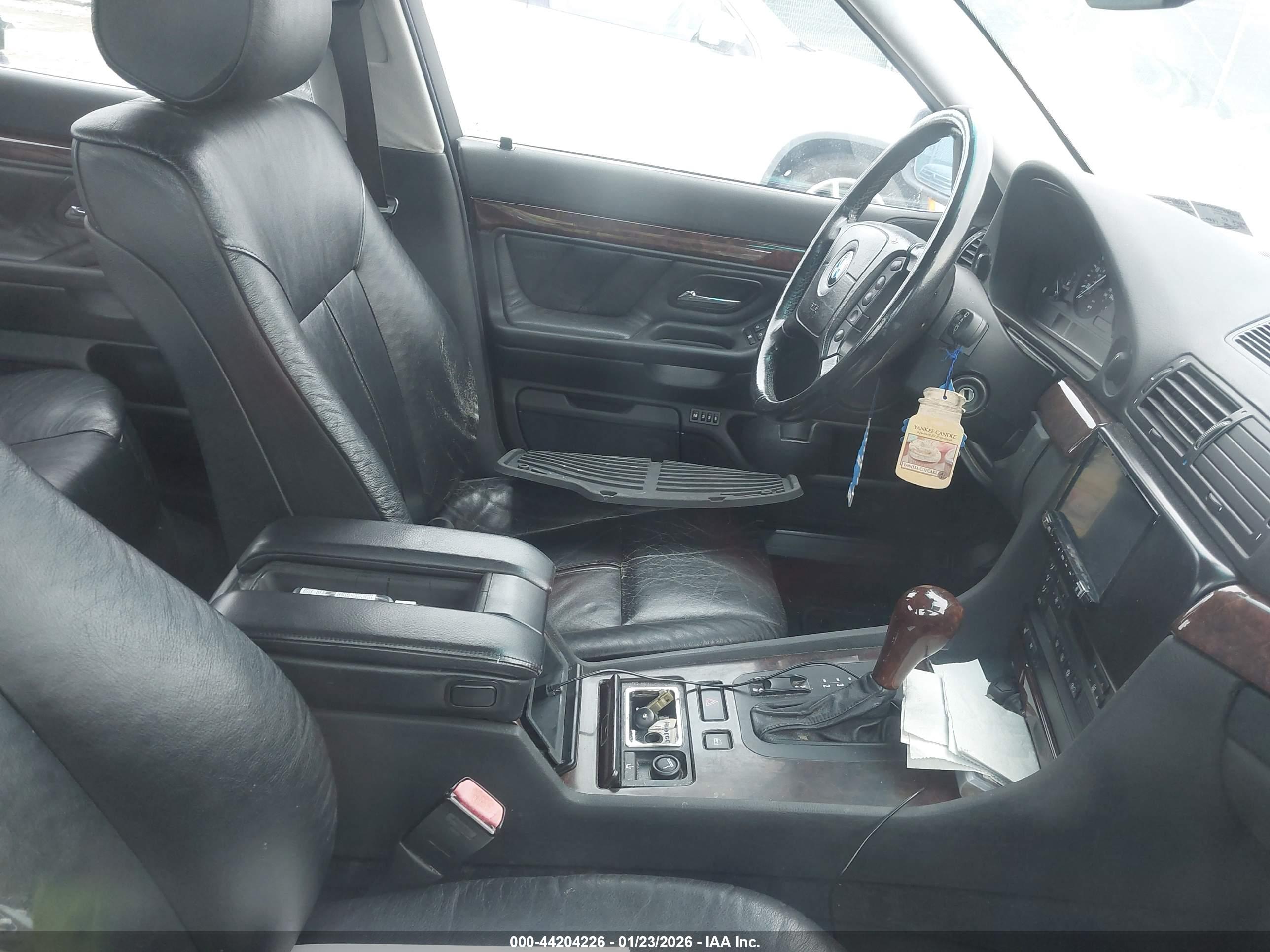 BMW 740IA image 5
