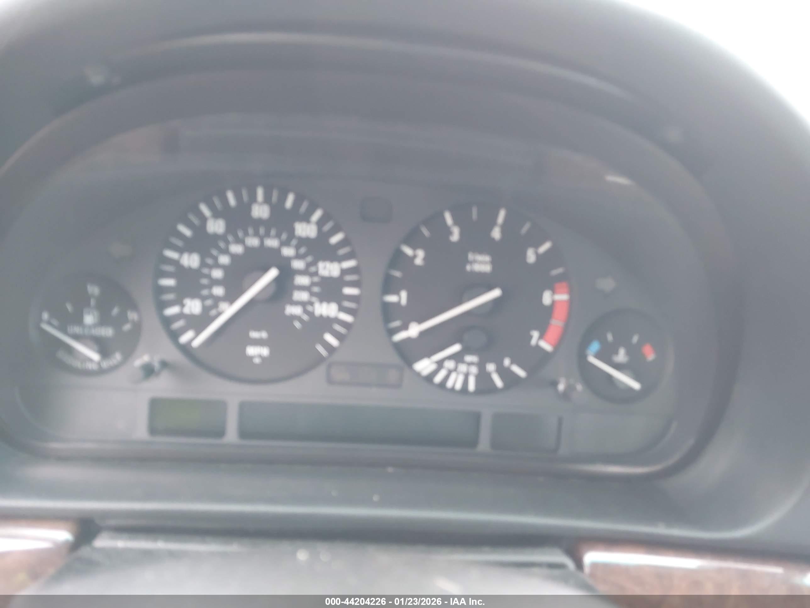 BMW 740IA image 7