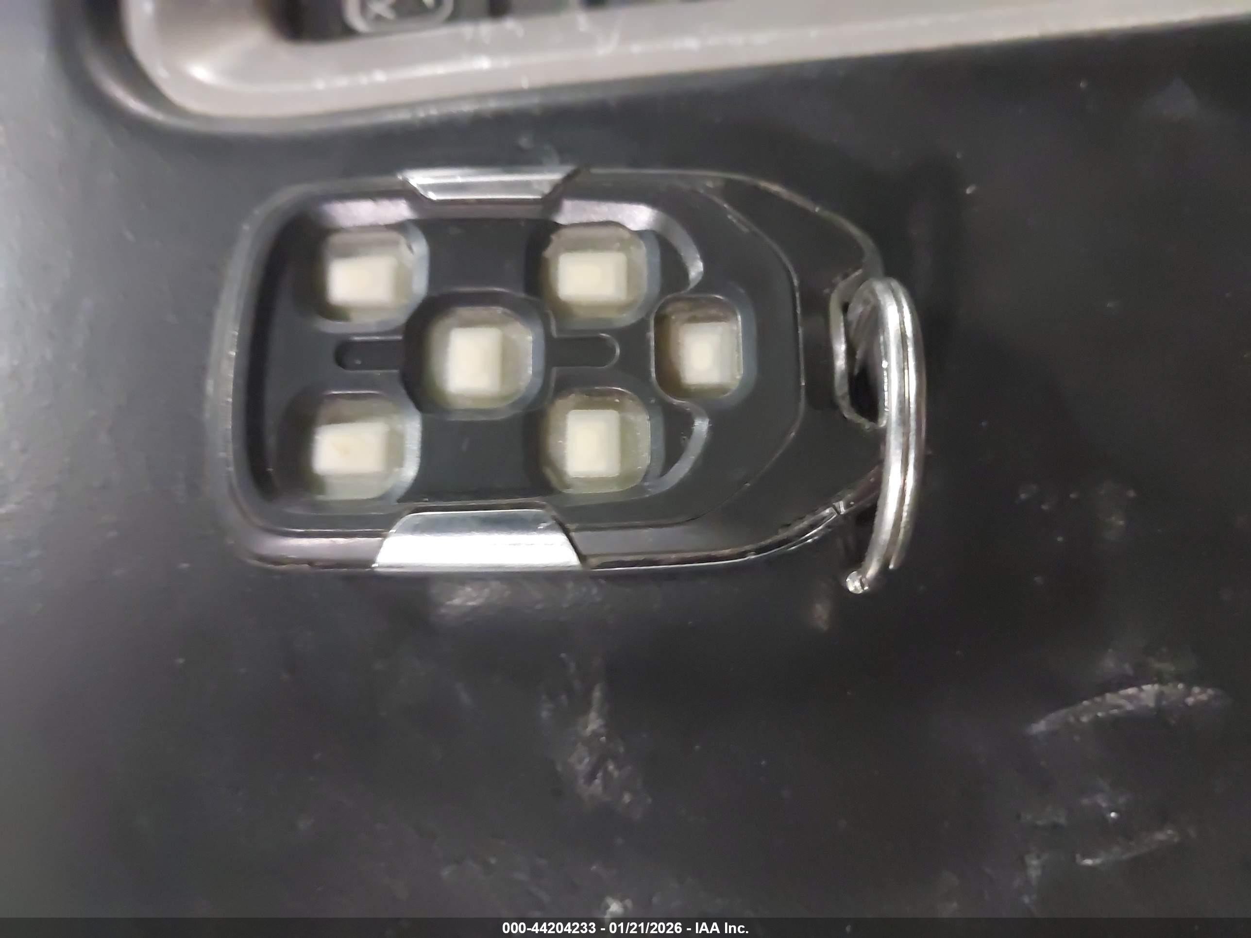 GMC YUKON image 11