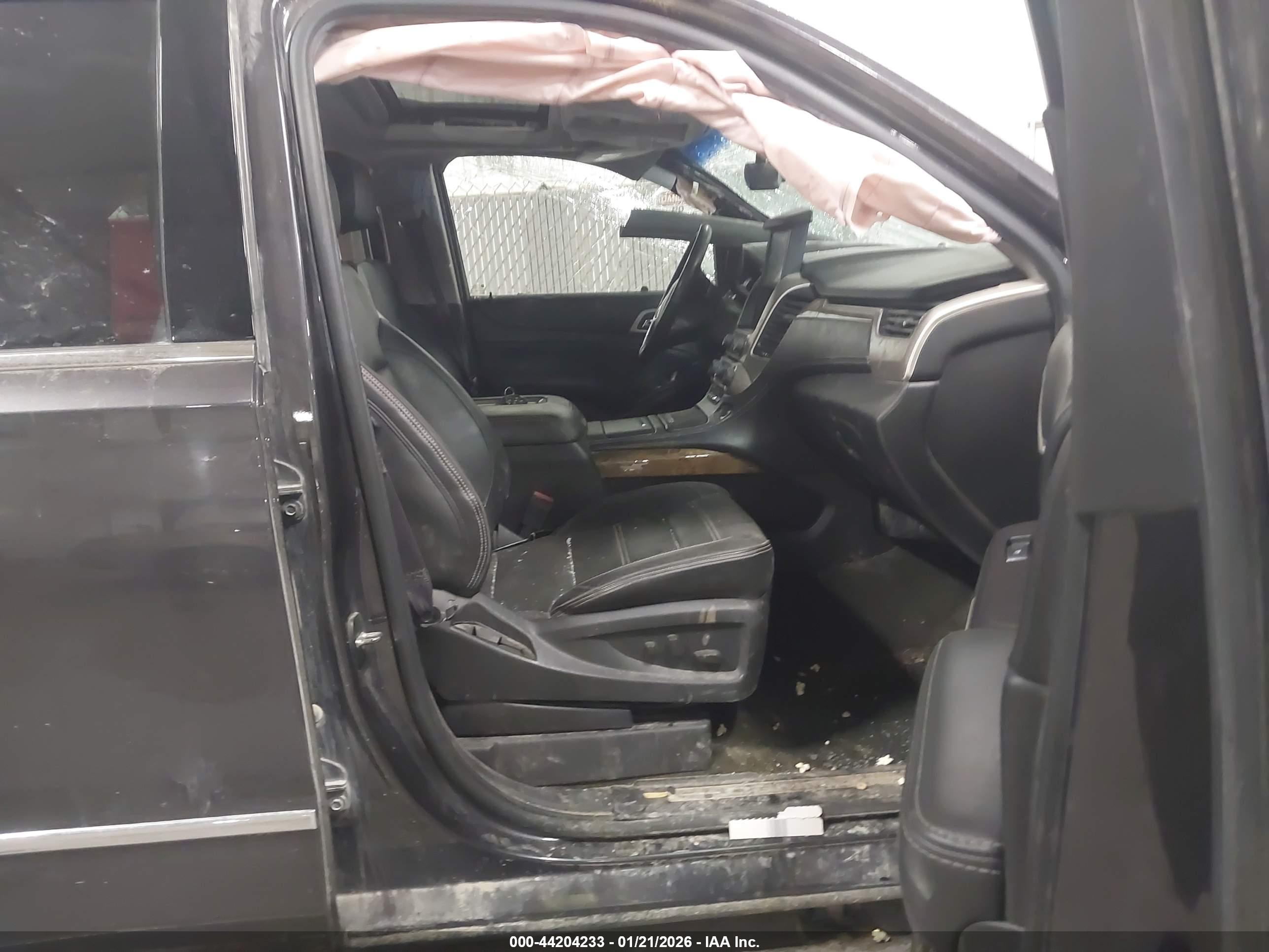 GMC YUKON image 5