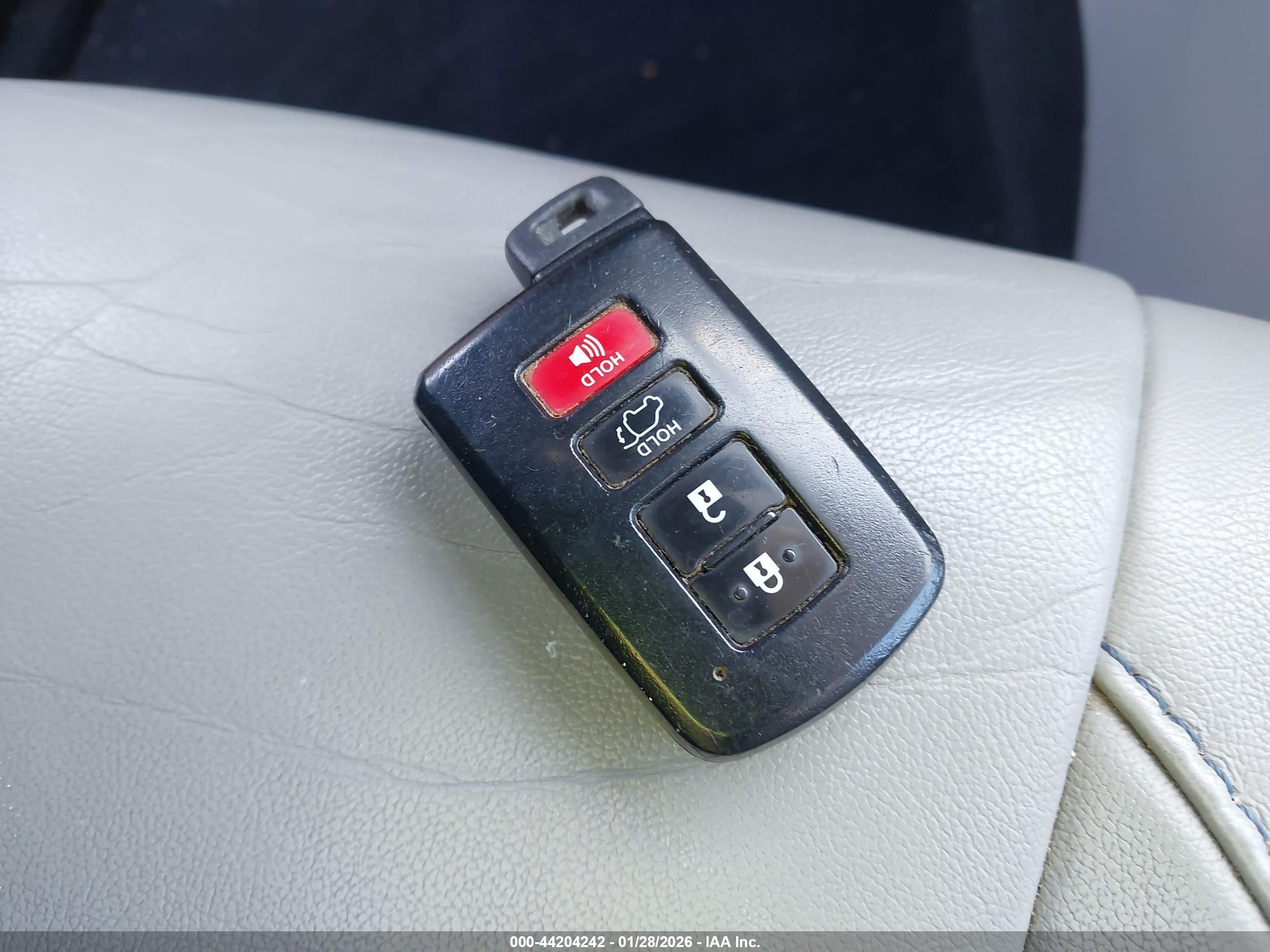 TOYOTA HIGHLANDER image 11