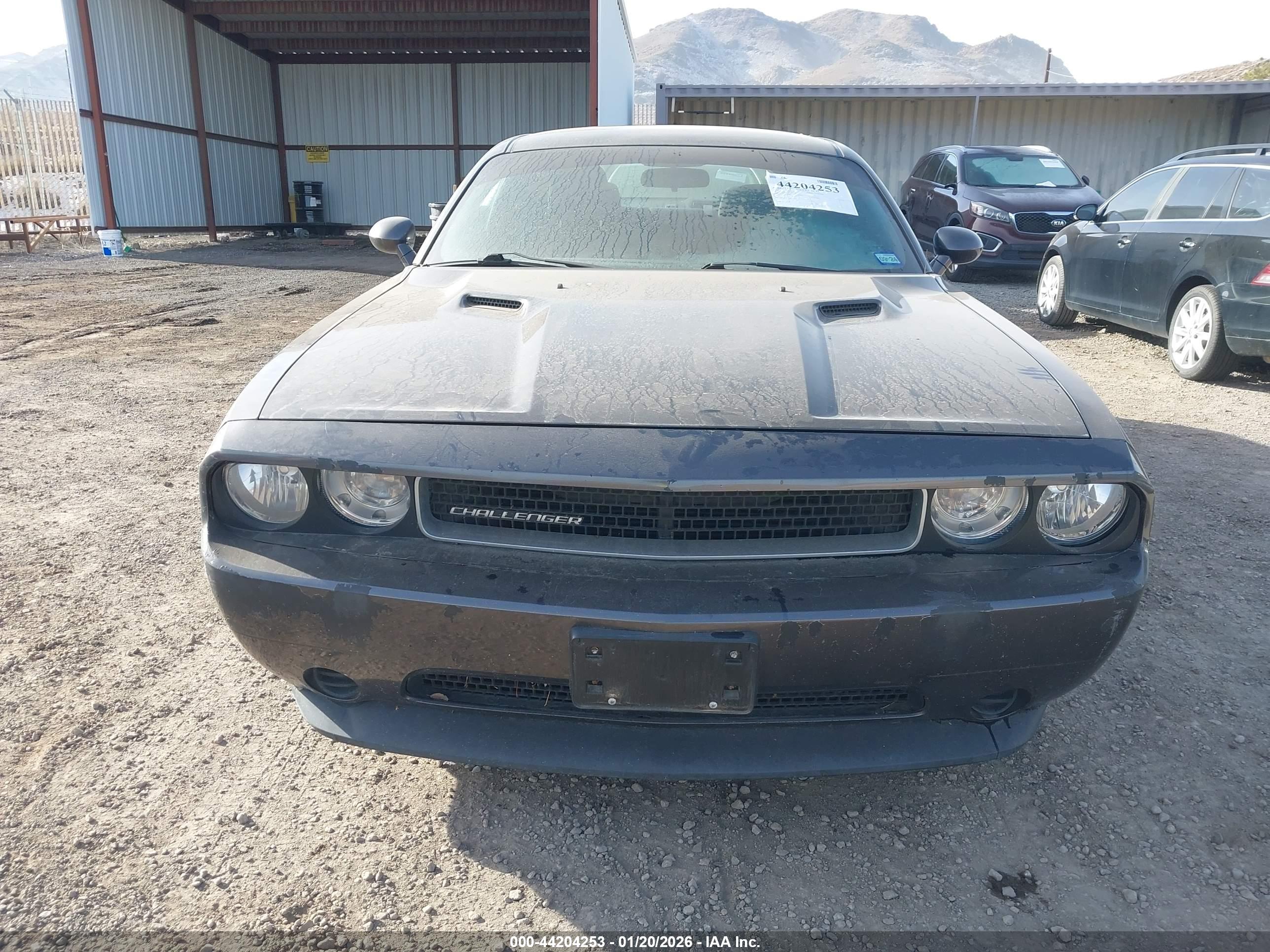 DODGE CHALLENGER image 6