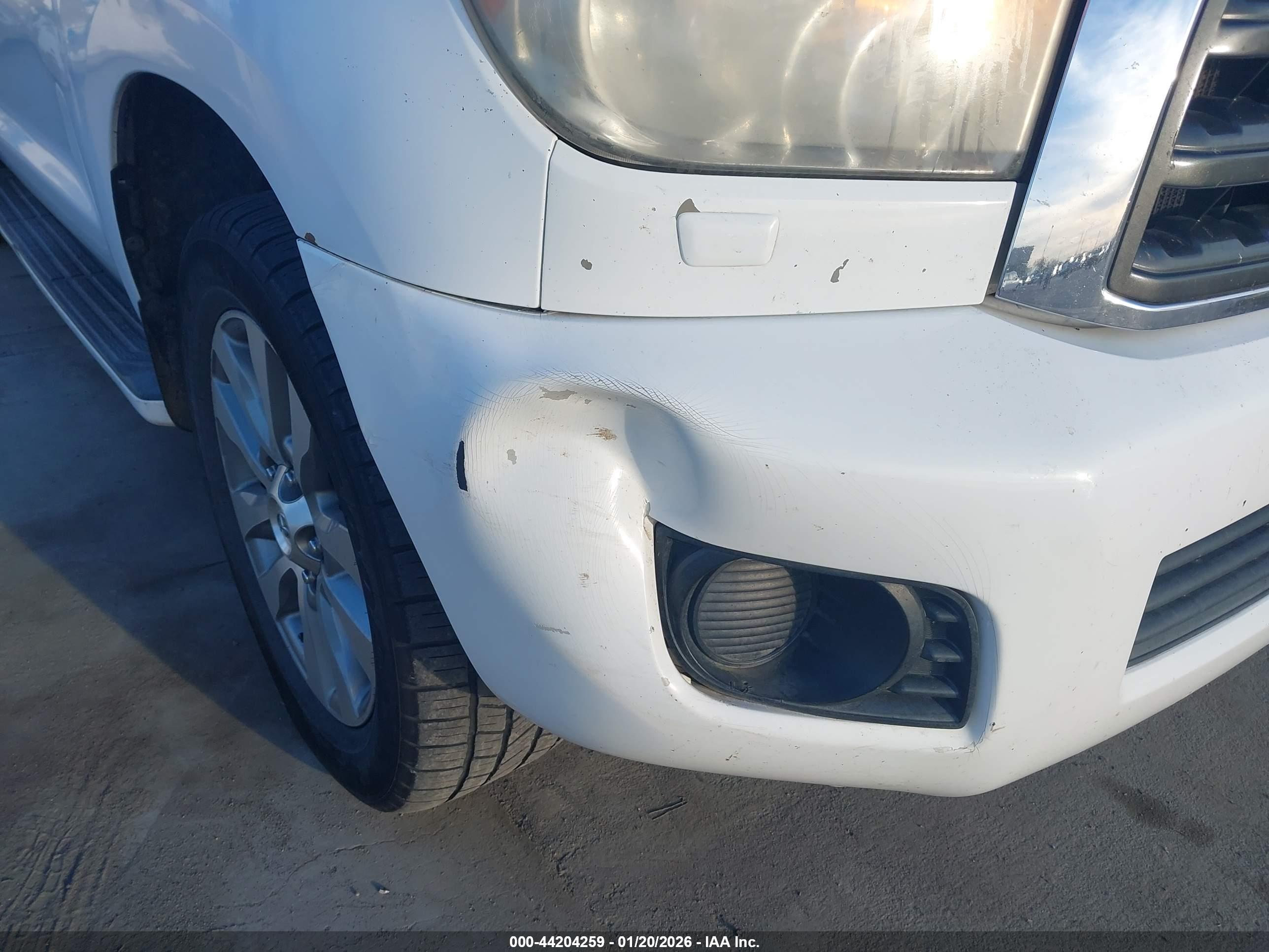 TOYOTA SEQUOIA image 6